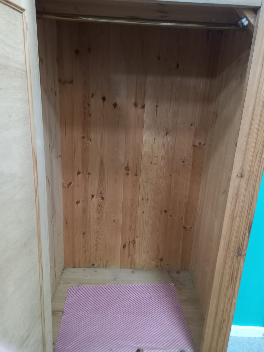 Thin Wardrobe (08072613)