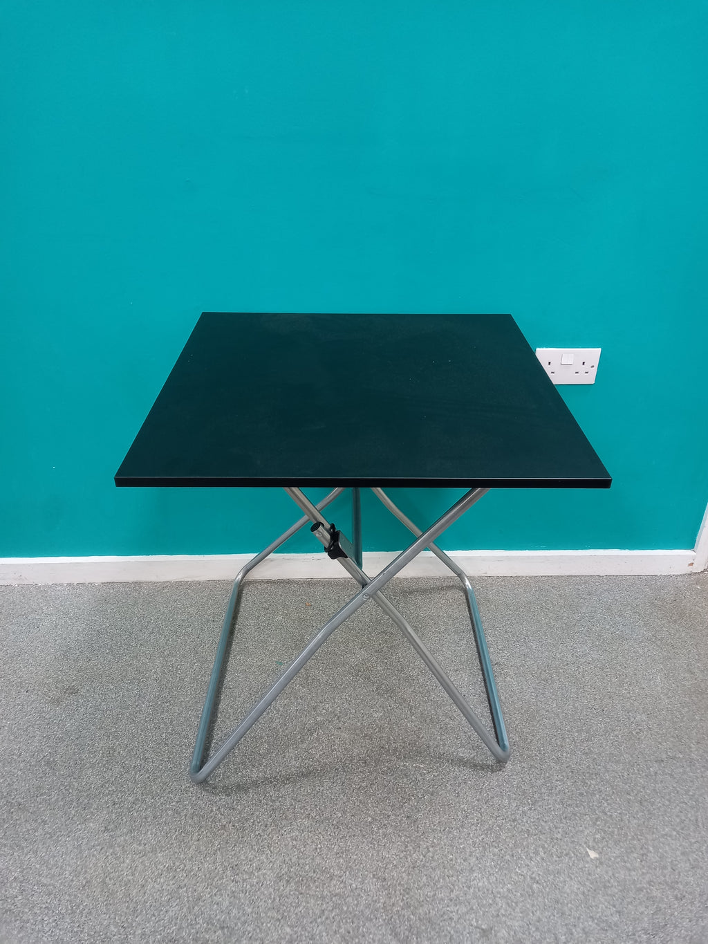 Ikea Table (03082604)