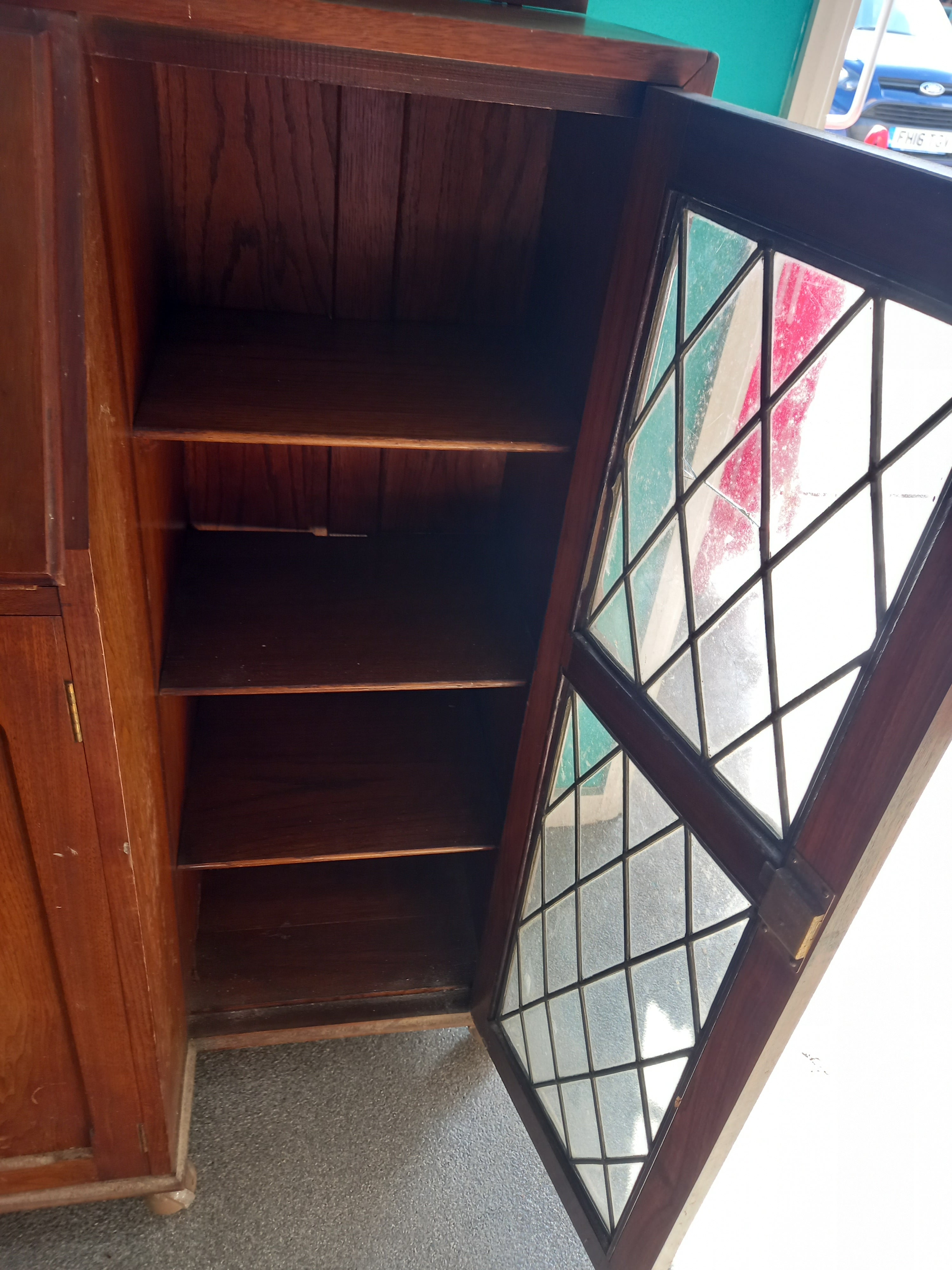 Bureau/Cabinet 18052601 GA:3931