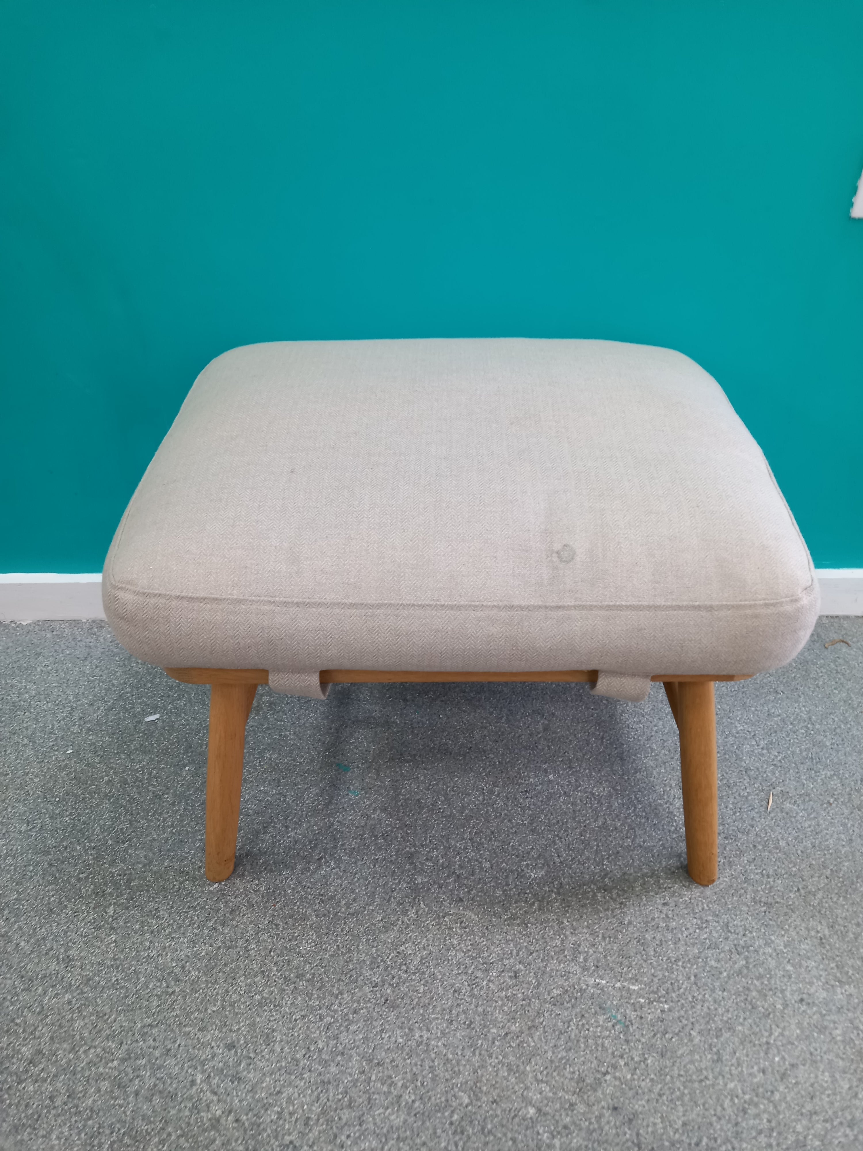 Stool (27042602)