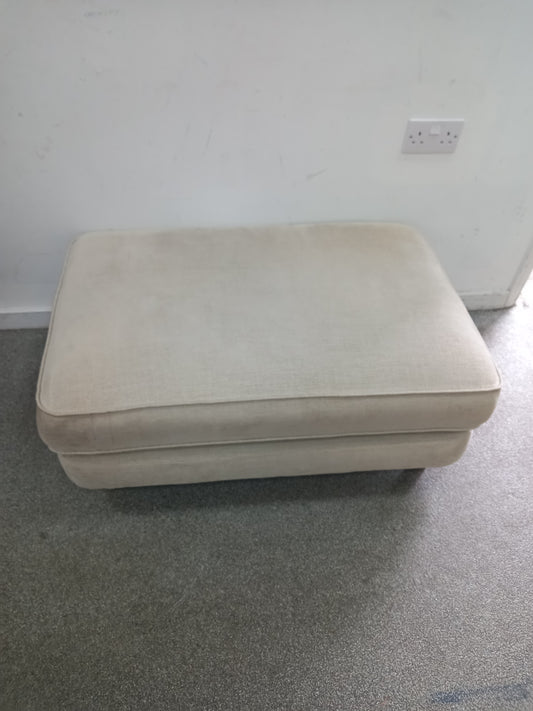 Footstool (230910)