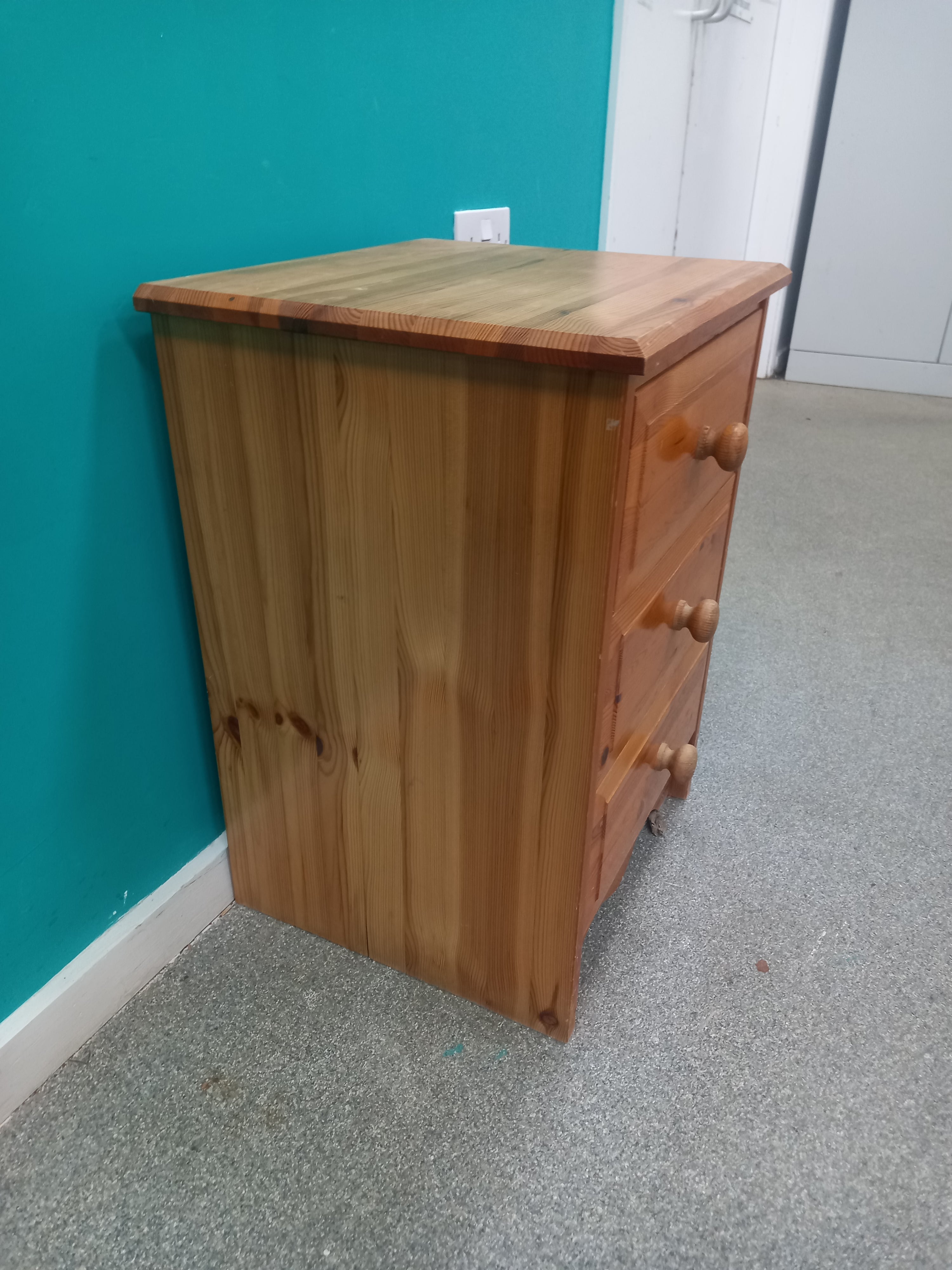 Bedside Table (11062601)