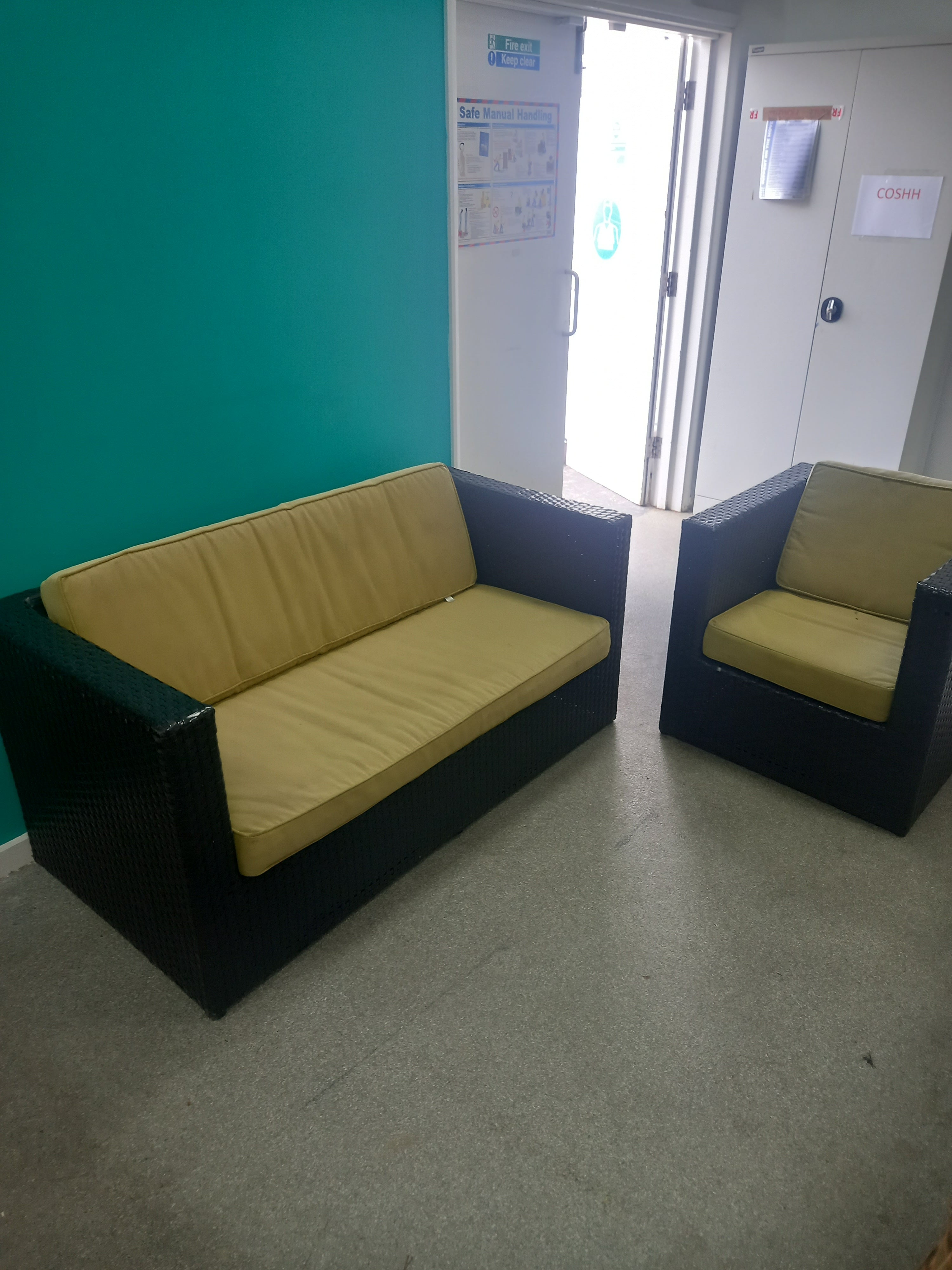 Garden Sofa and Armchair (10062601)
