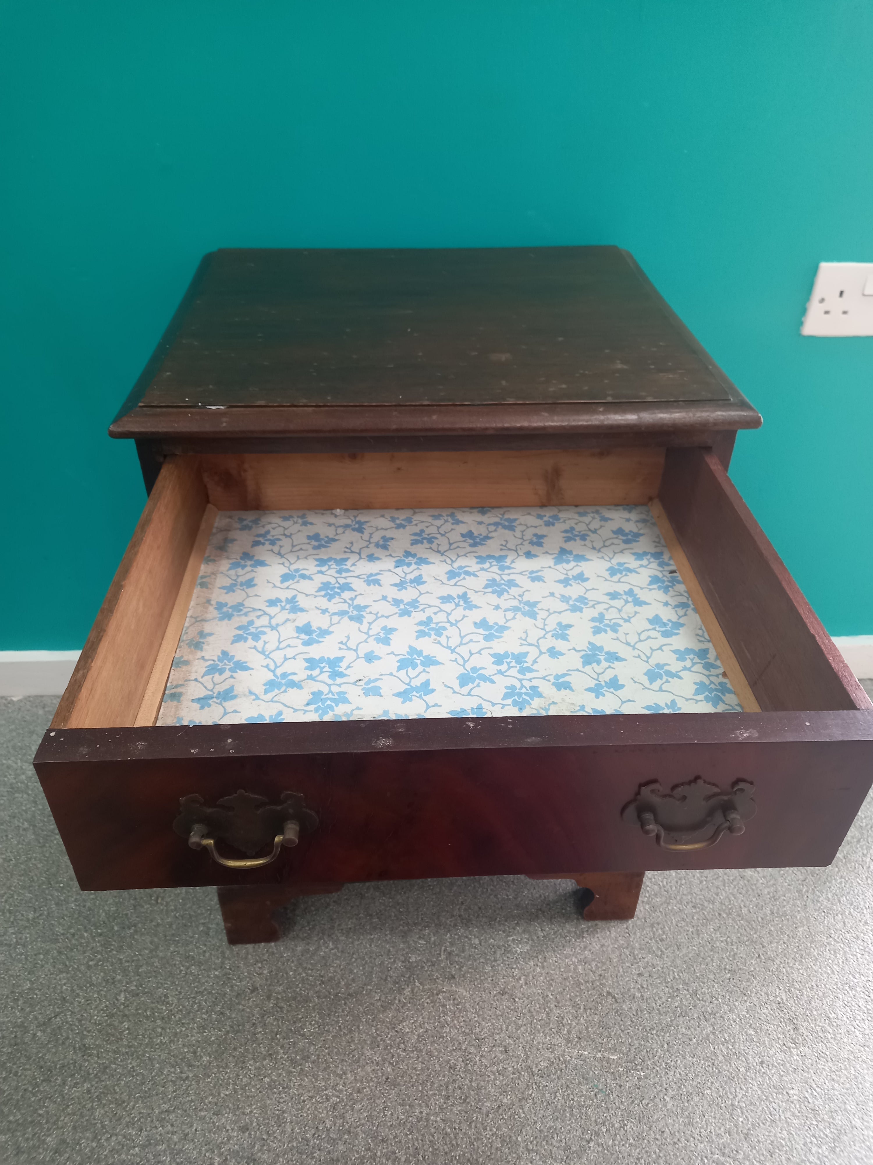 Small Chest of Drawers (14052602) GA: 3931