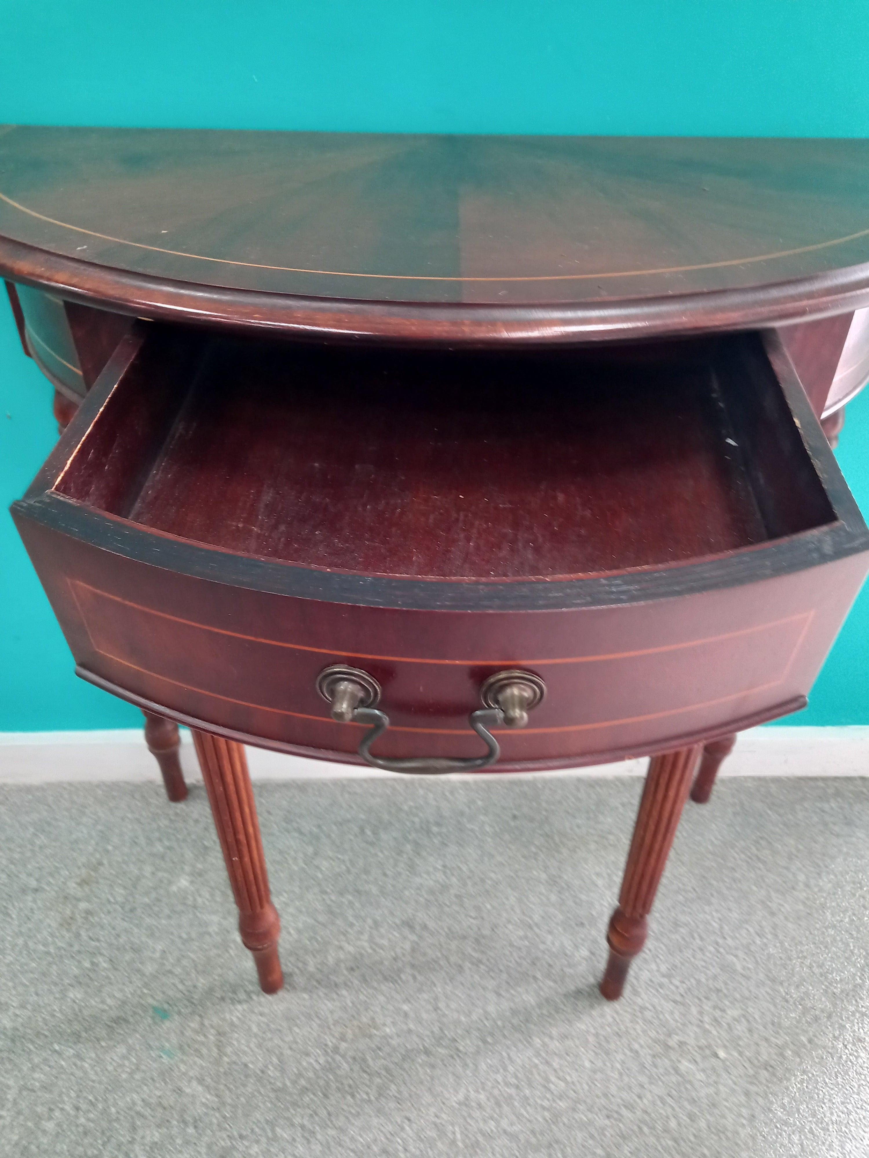 Half moon table (15062605) ga3994
