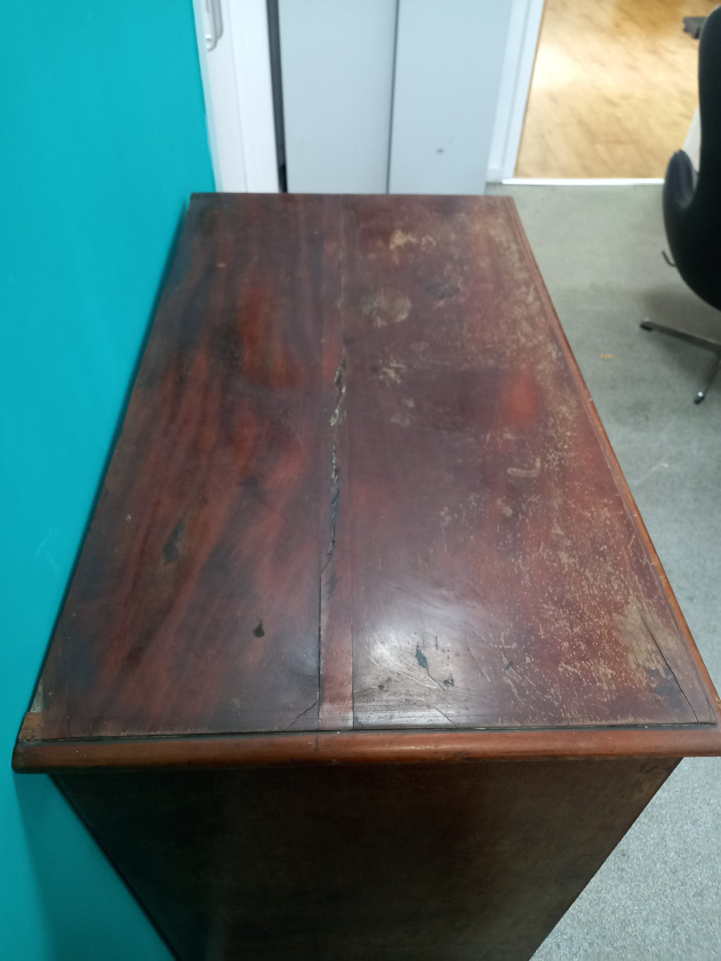 Chest Of Drawers (07072604)