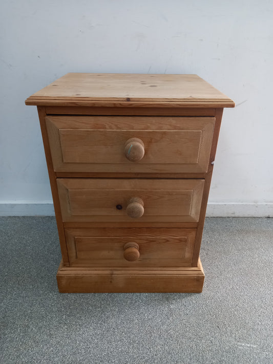 Bedside Table (190802)