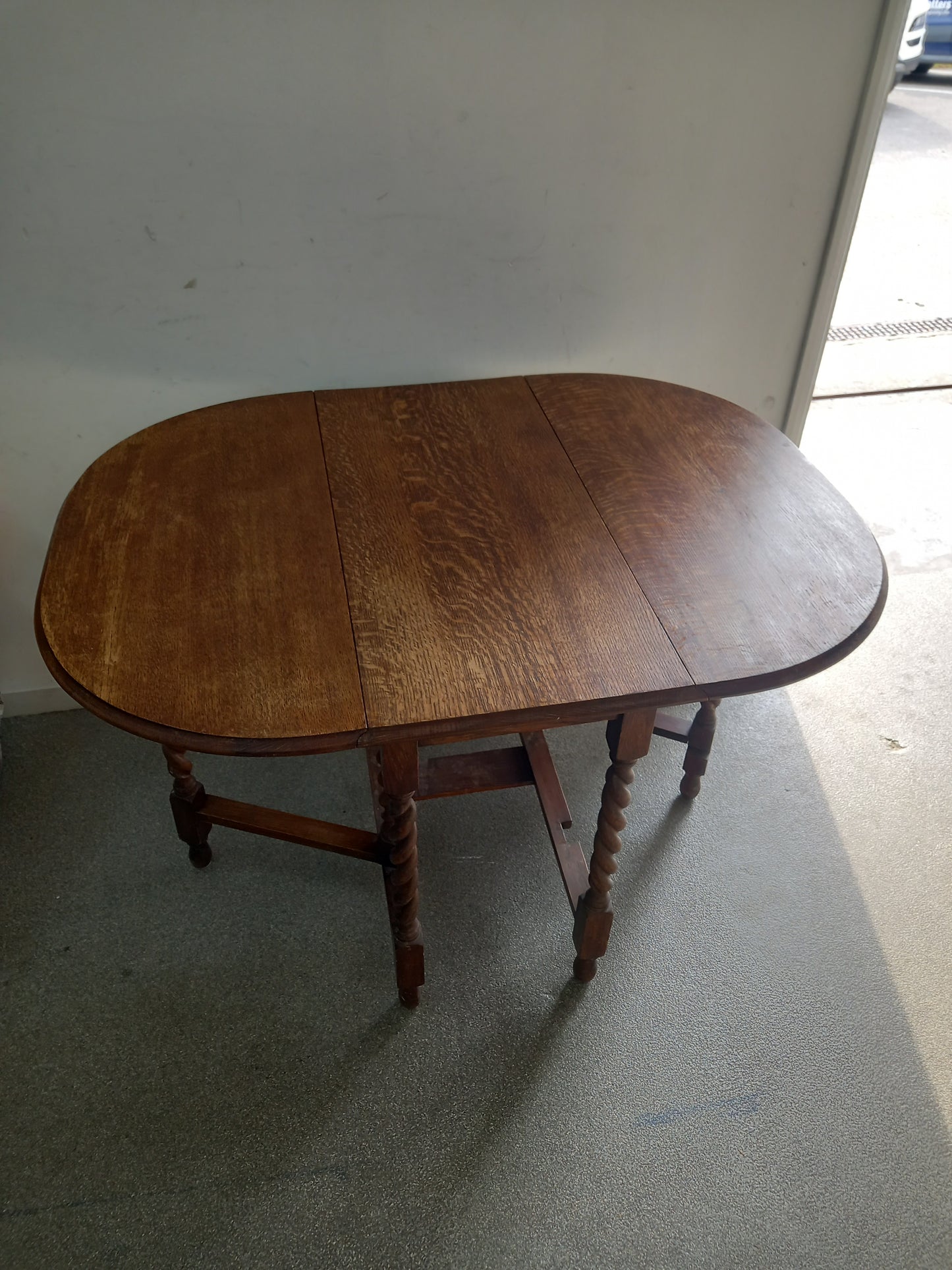 Dropleaf Table (190806)