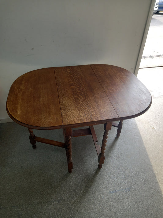 Dropleaf Table (190806)