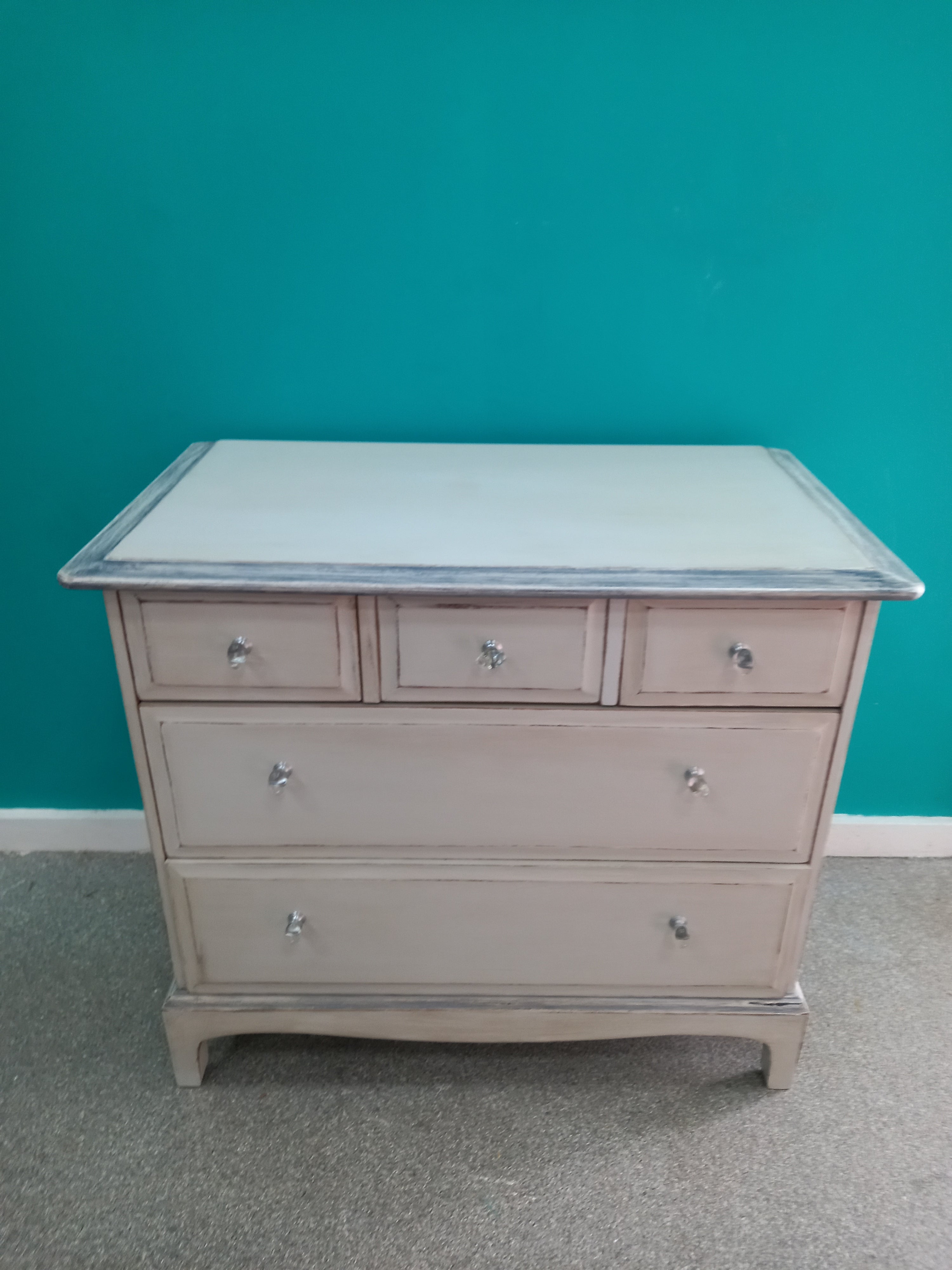 Chest Of Drawers (18052608)
