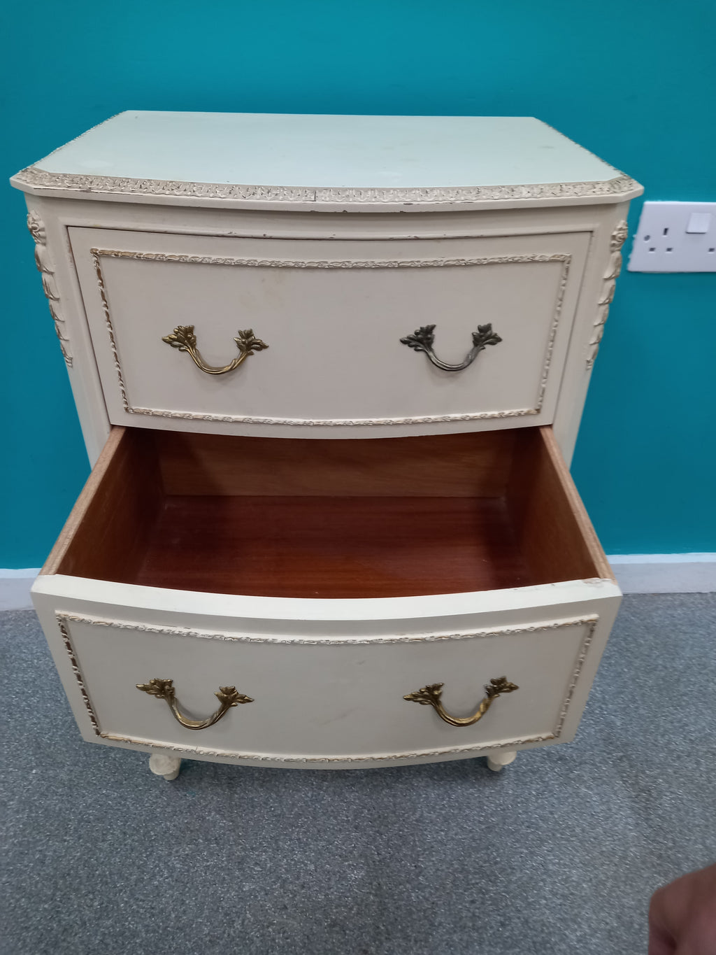 Small Chest Of Drawers (11082603)