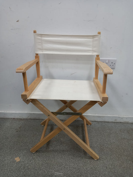 Directors Chair (040402)