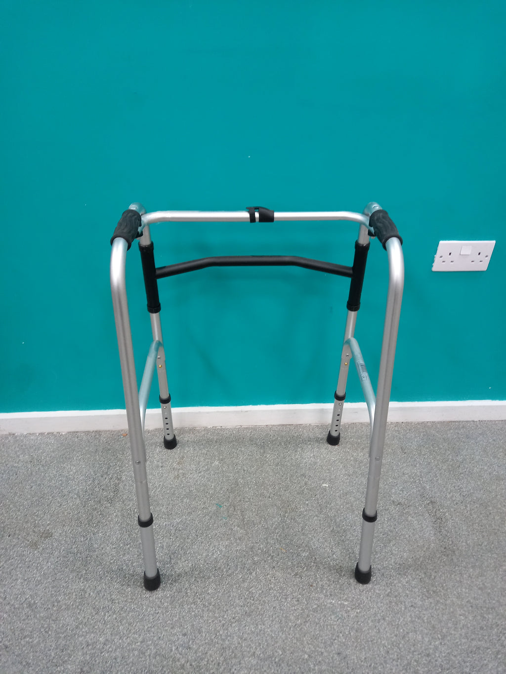 Folding Walking Frame (10082610)