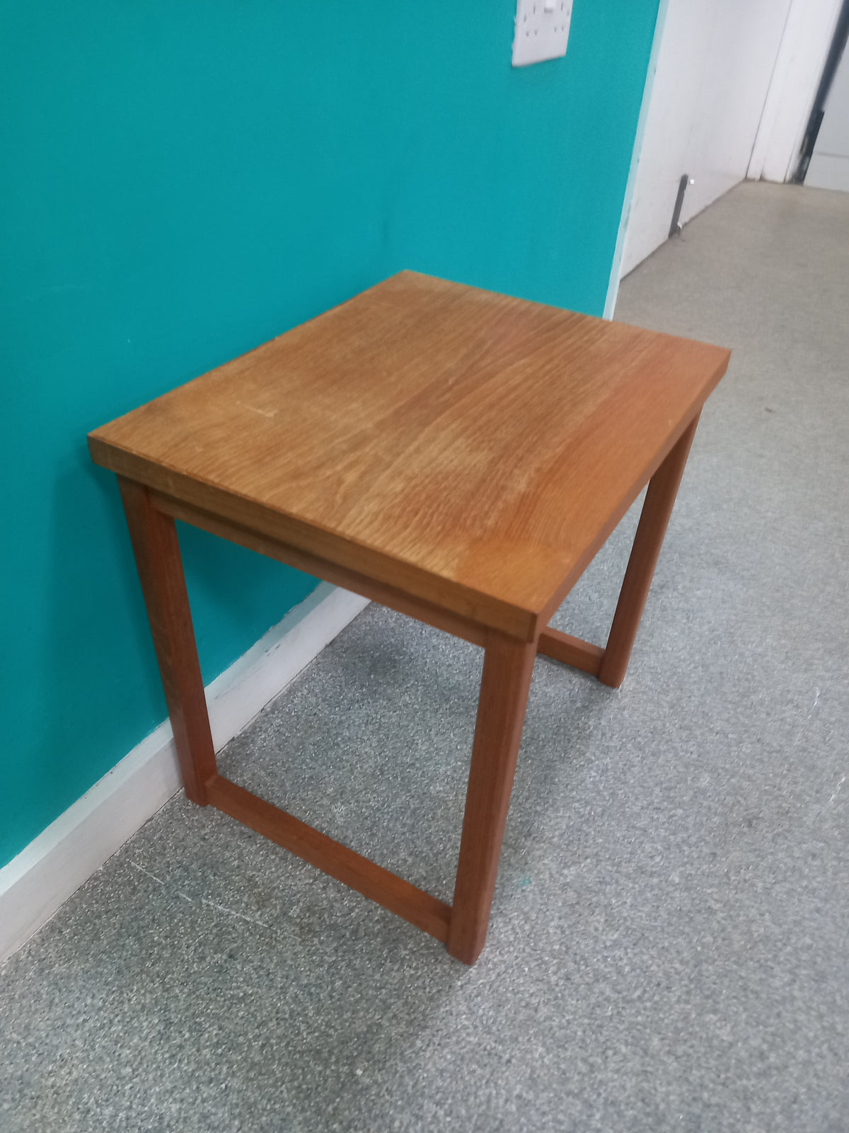 Sidetable (02102602)