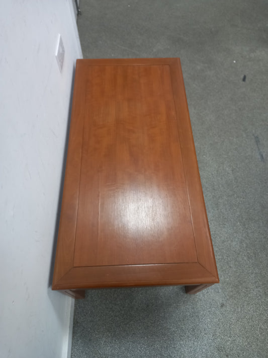 Coffee table (061002)