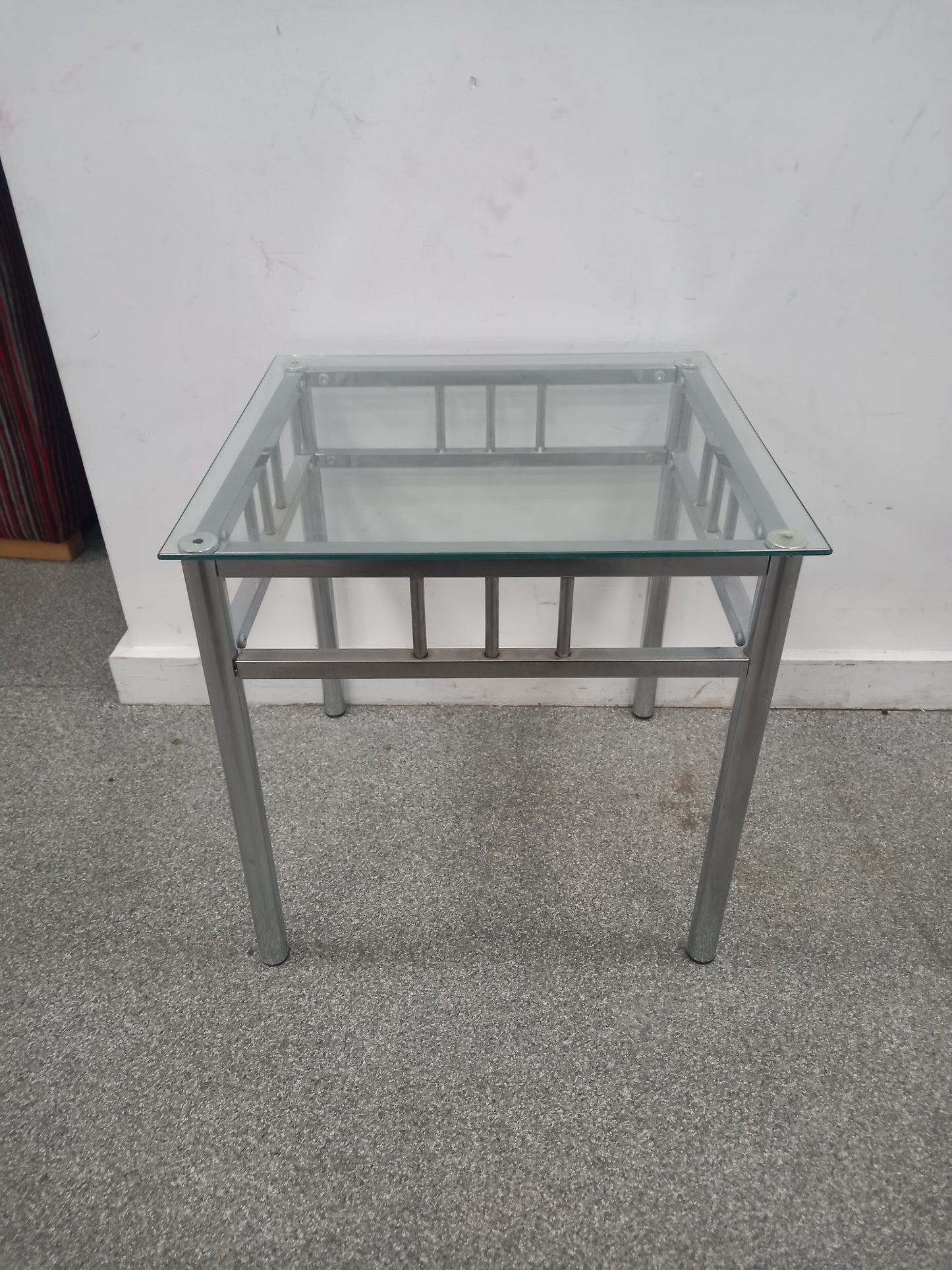 Glass Sidetable (240710)