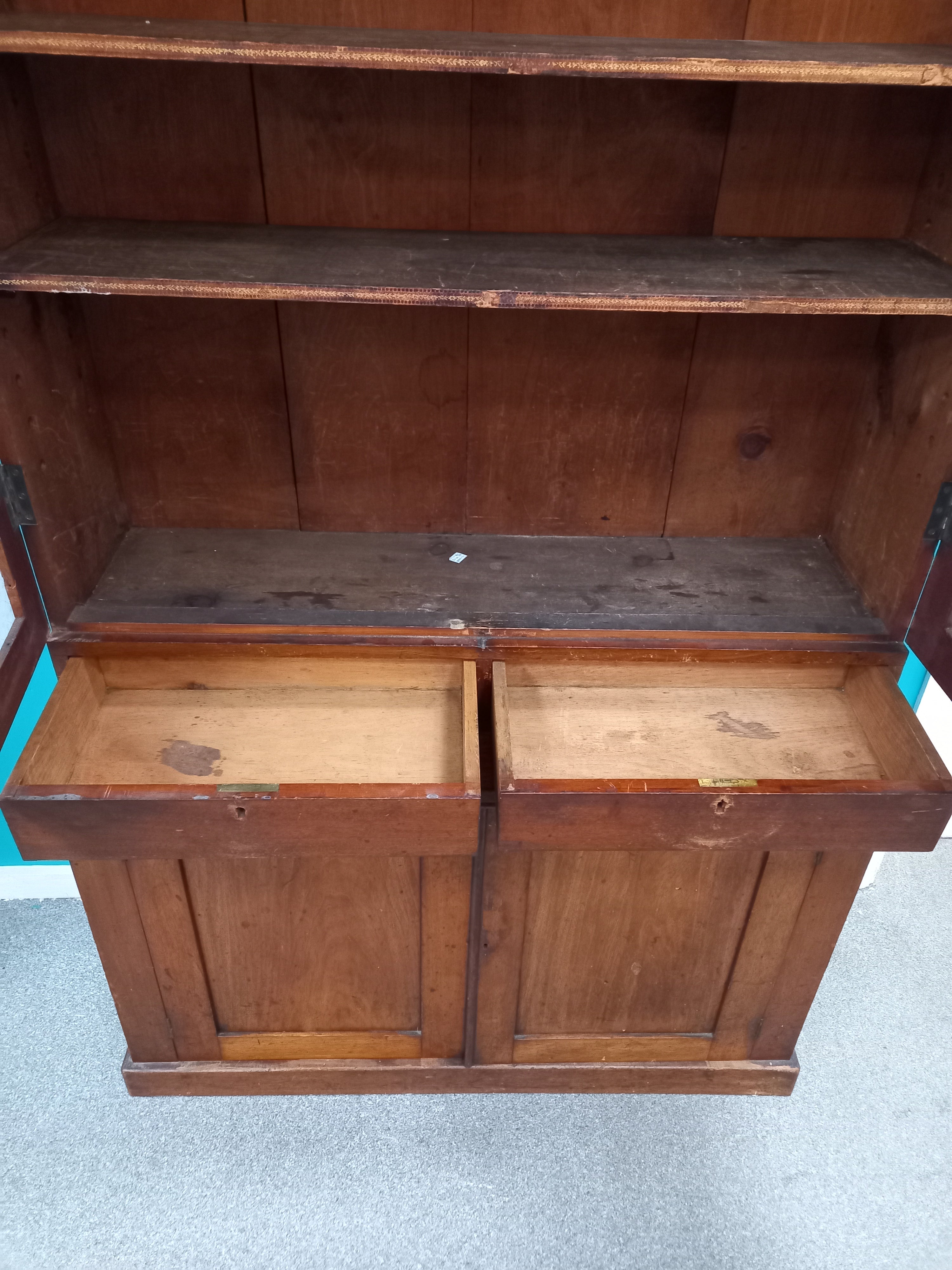 Very Large Cabinet 28052603