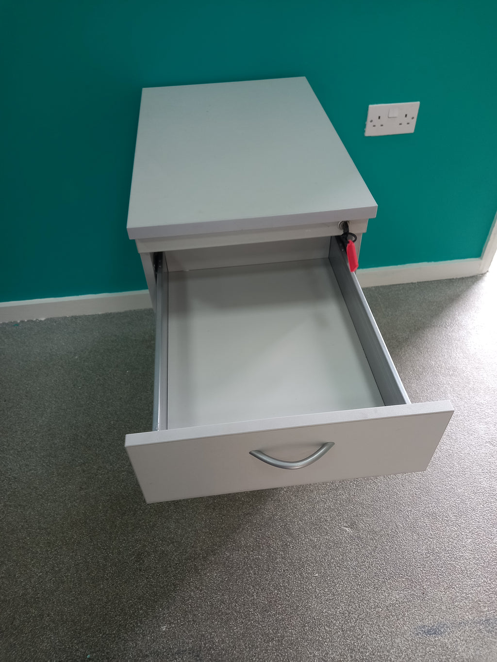 Filing Cabinet (16032603)