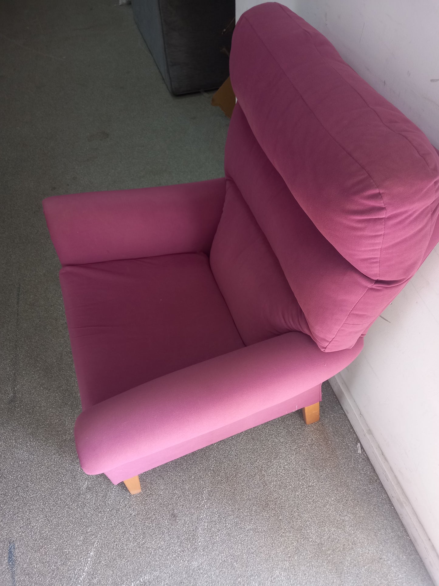 Armchair (250606)