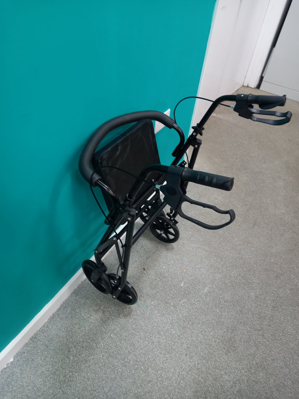 Walker (03082603)
