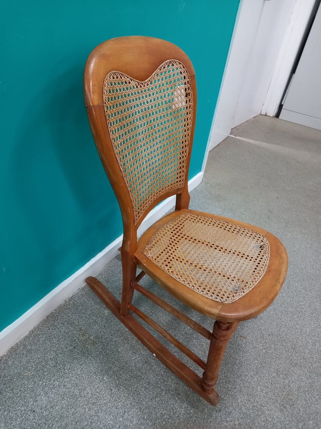 Weaved Rocking Chair (18052618) GA: 3931