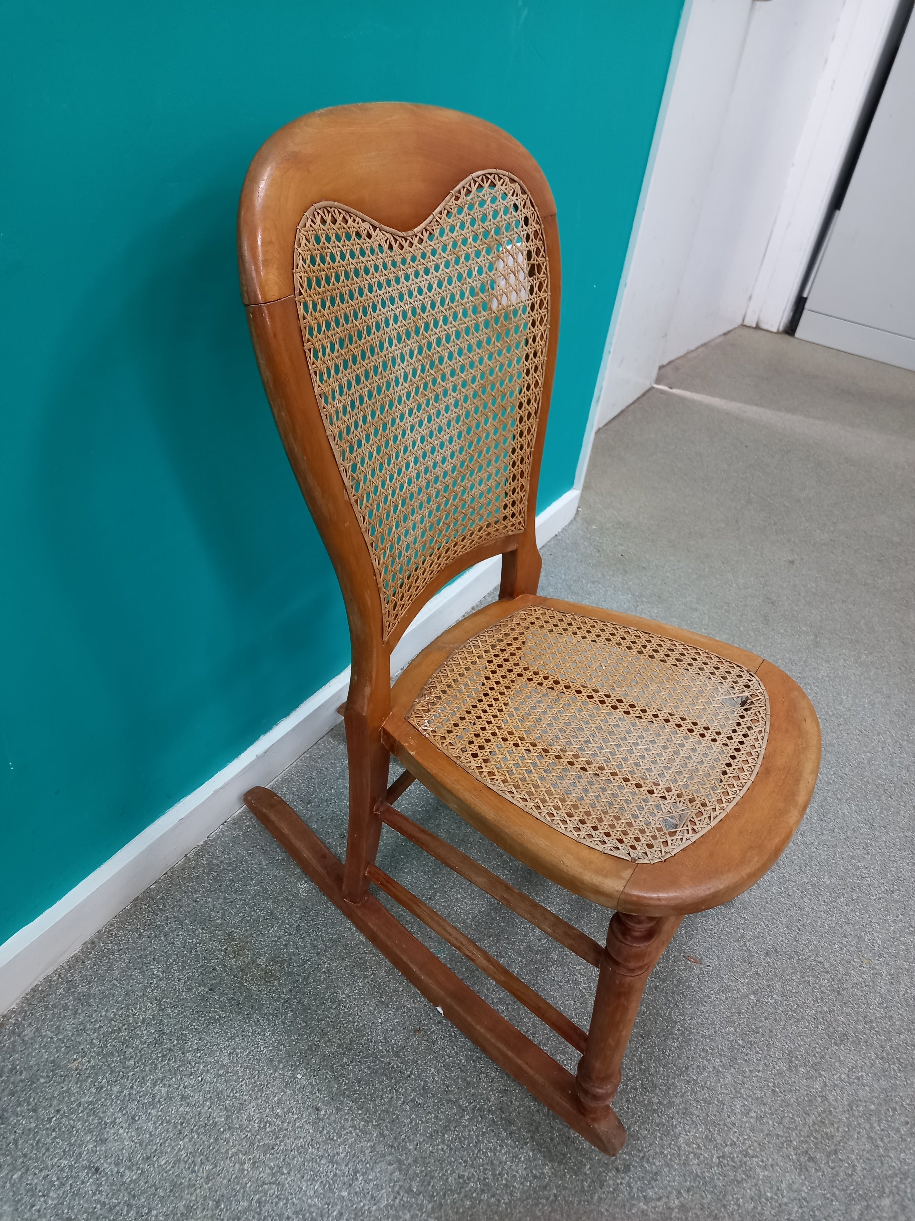 Weaved Rocking Chair (18052618) GA: 3931