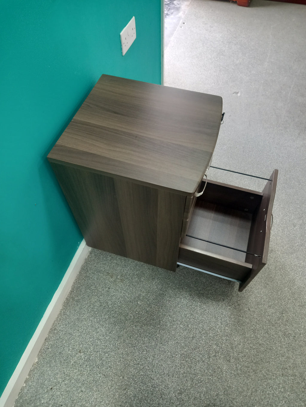 Lockable Filing Cabinet (15062601) ga3994