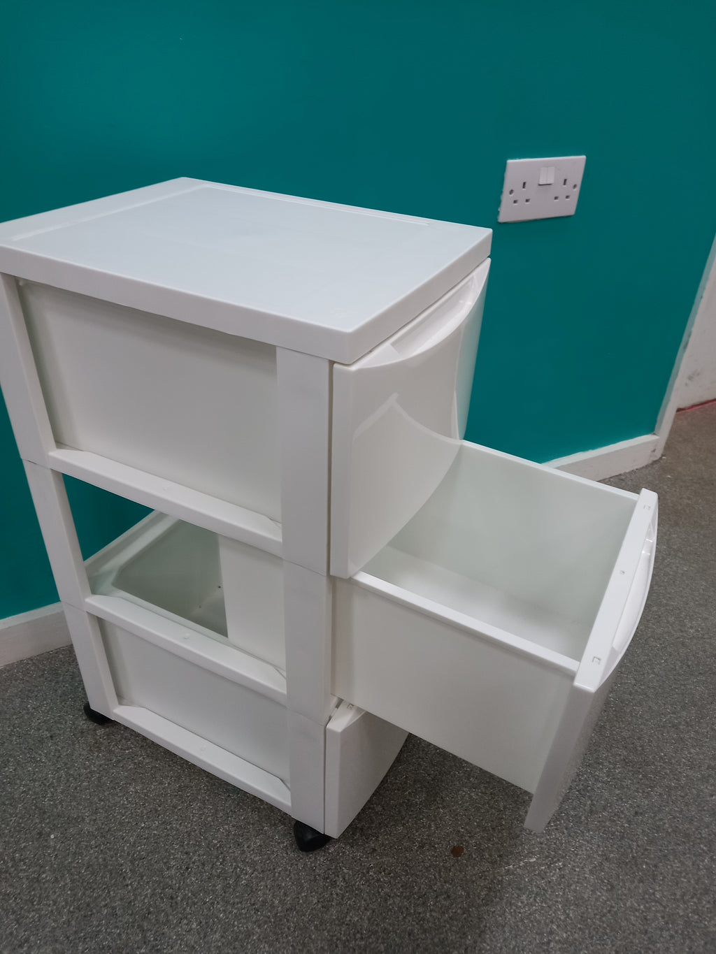 Plastic Storage Drawers (23062602)