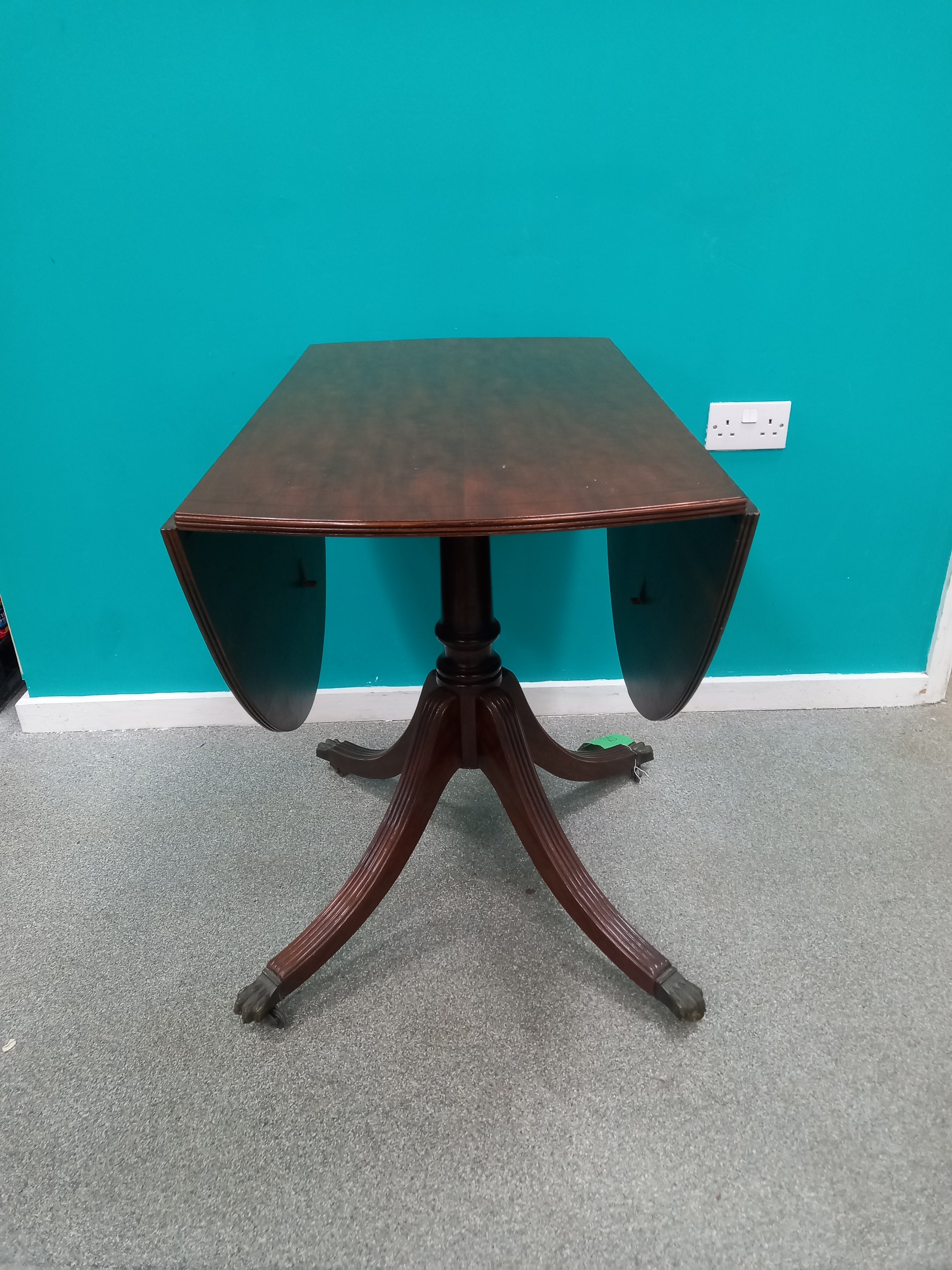 Dropleaf Table (30102512)