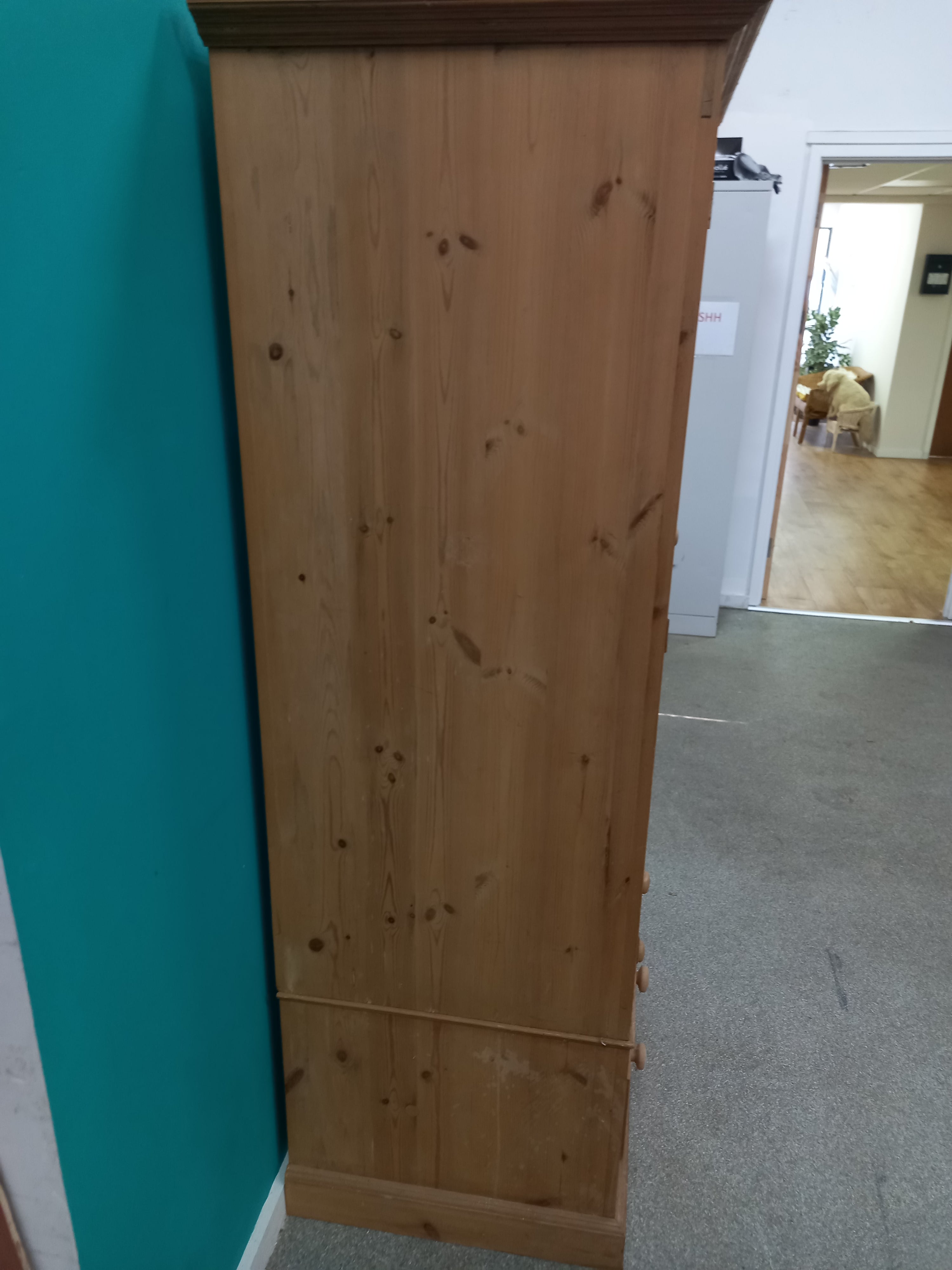 Thin Wardrobe (08072613)