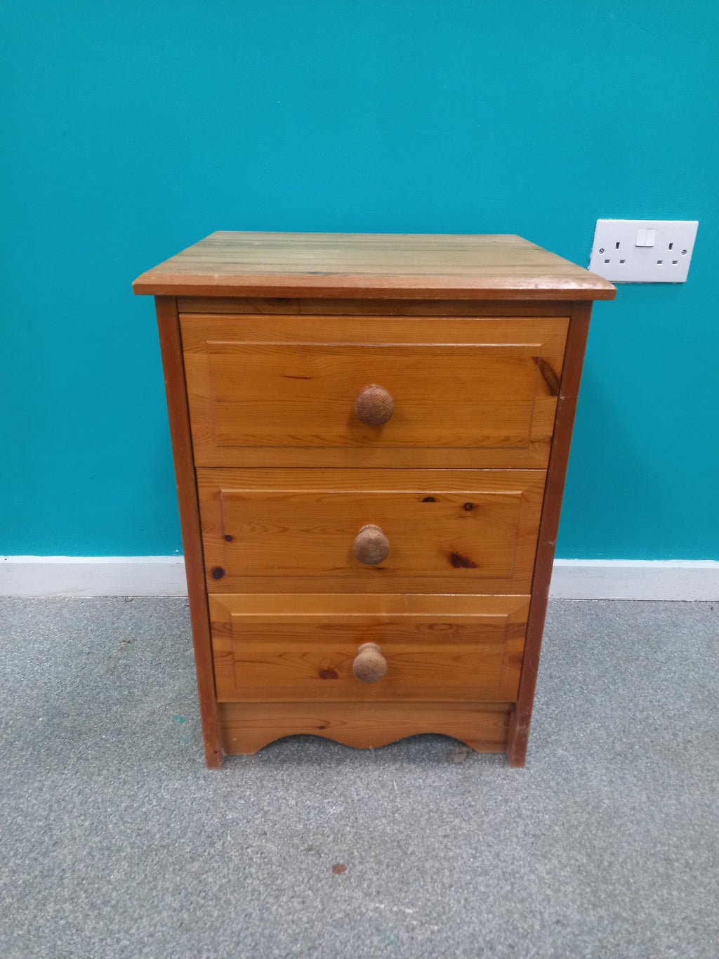 Bedside Table (11062601)