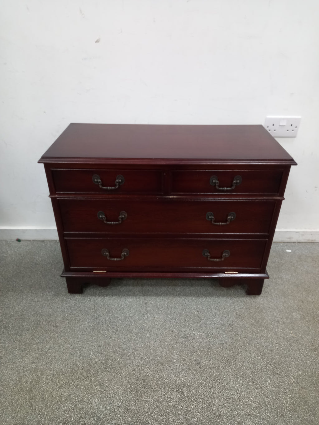 Record Cabinet (27012602) ga3620