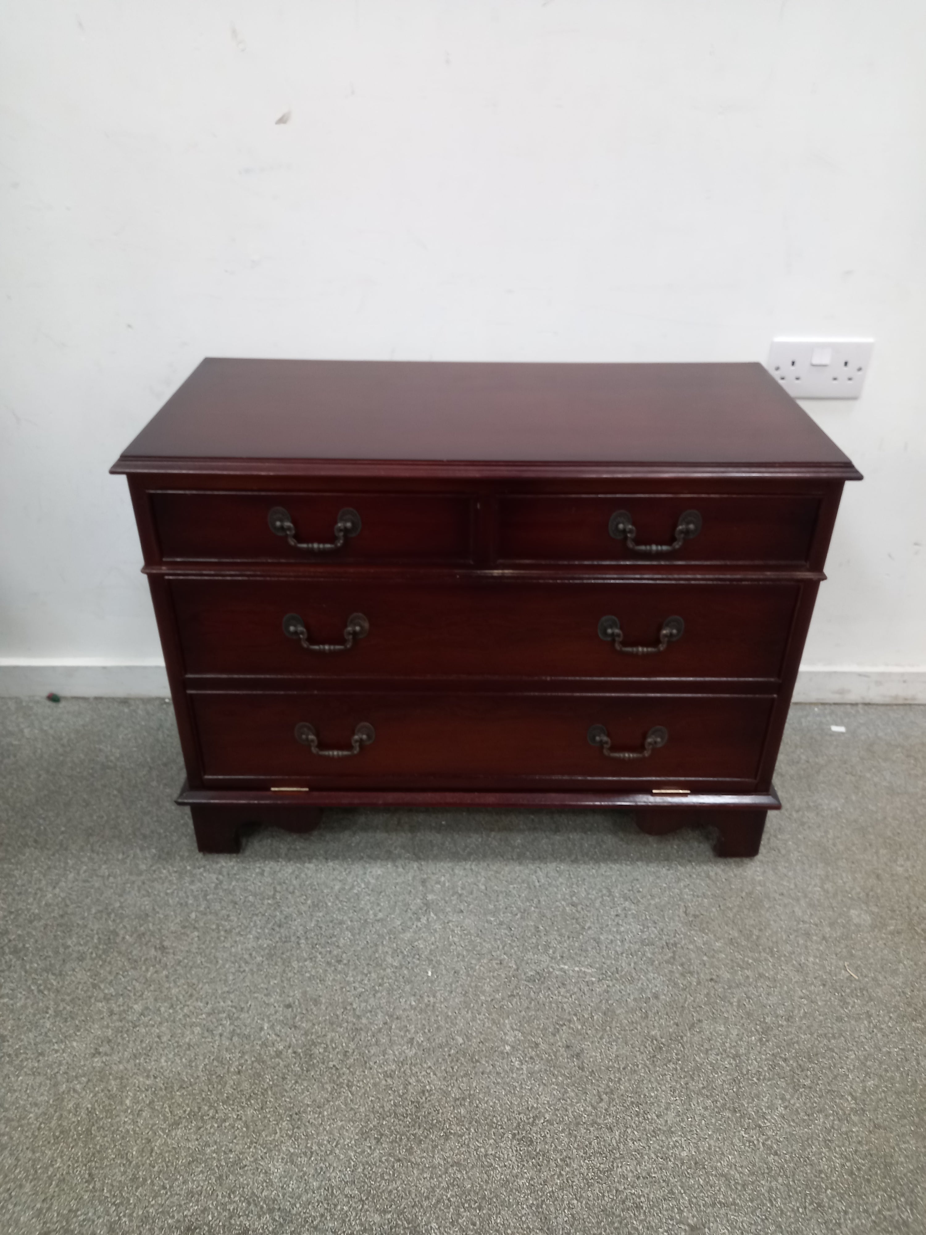 Record Cabinet (27012602) ga3620