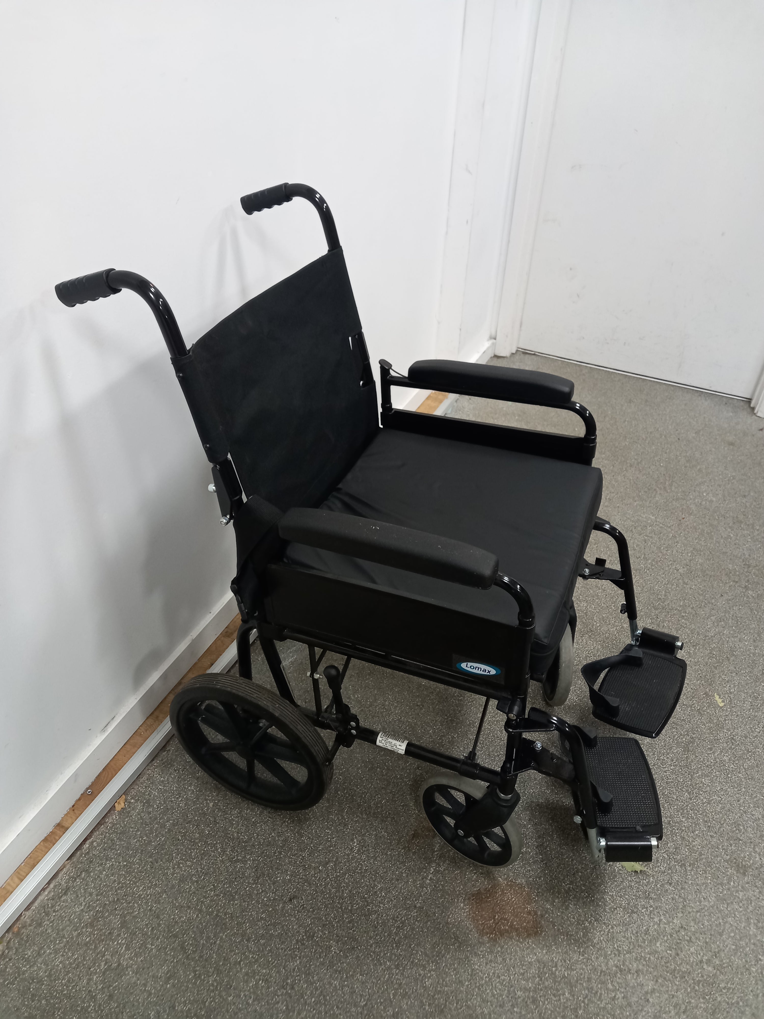 Wheelchair (04092602)