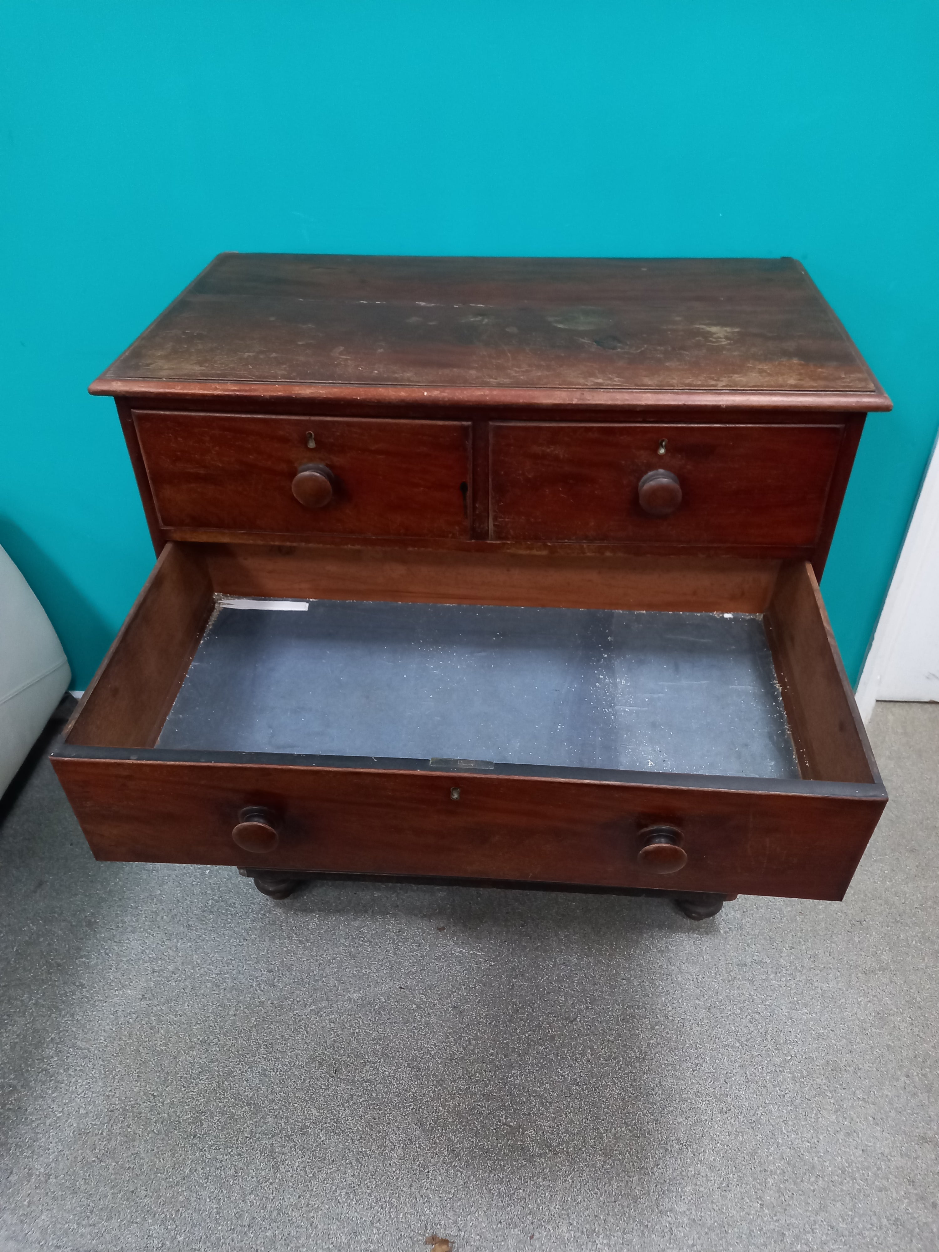 Chest Of Drawers (07072604)