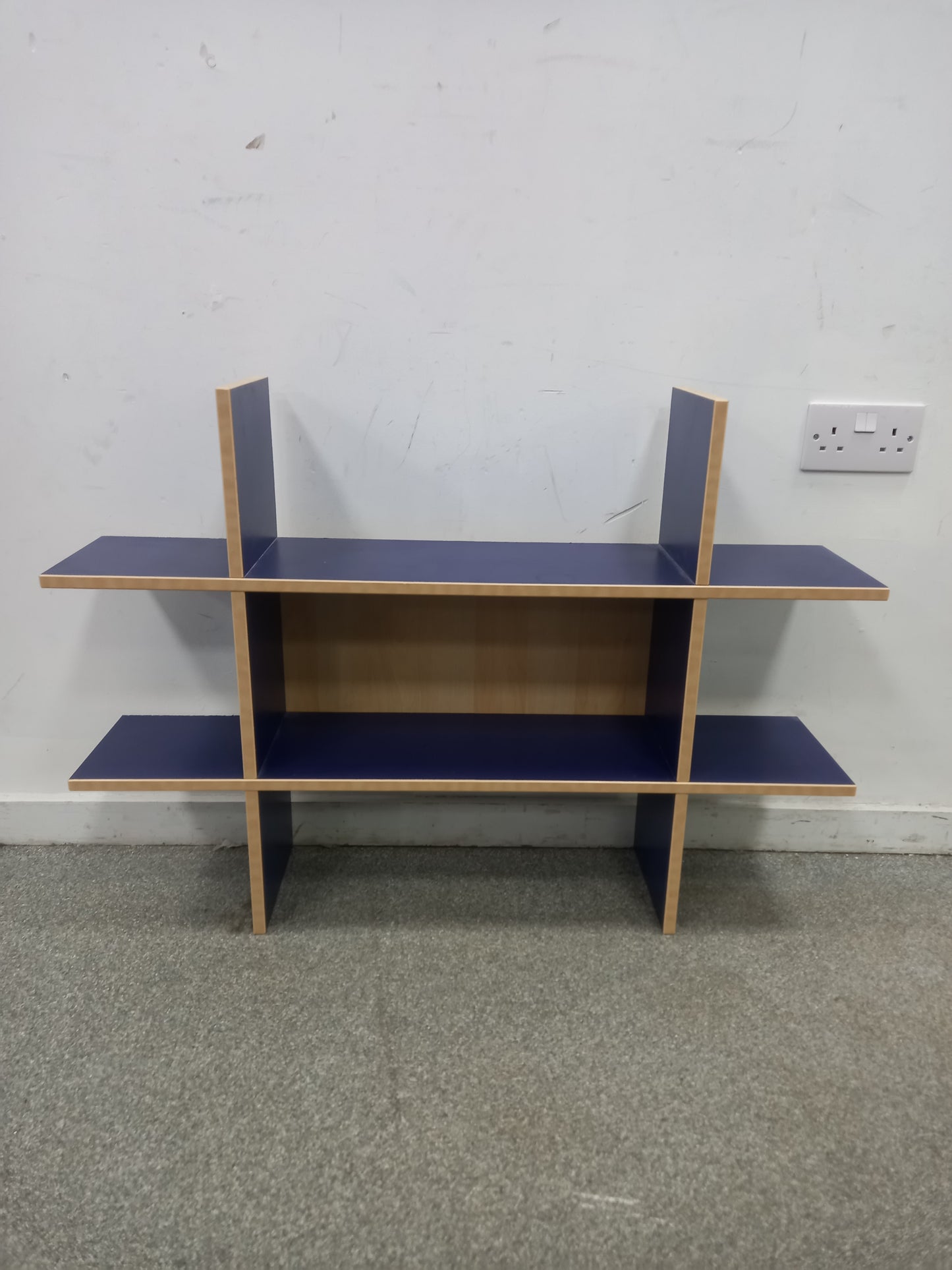 Wall Mounted Shelf (17112504)