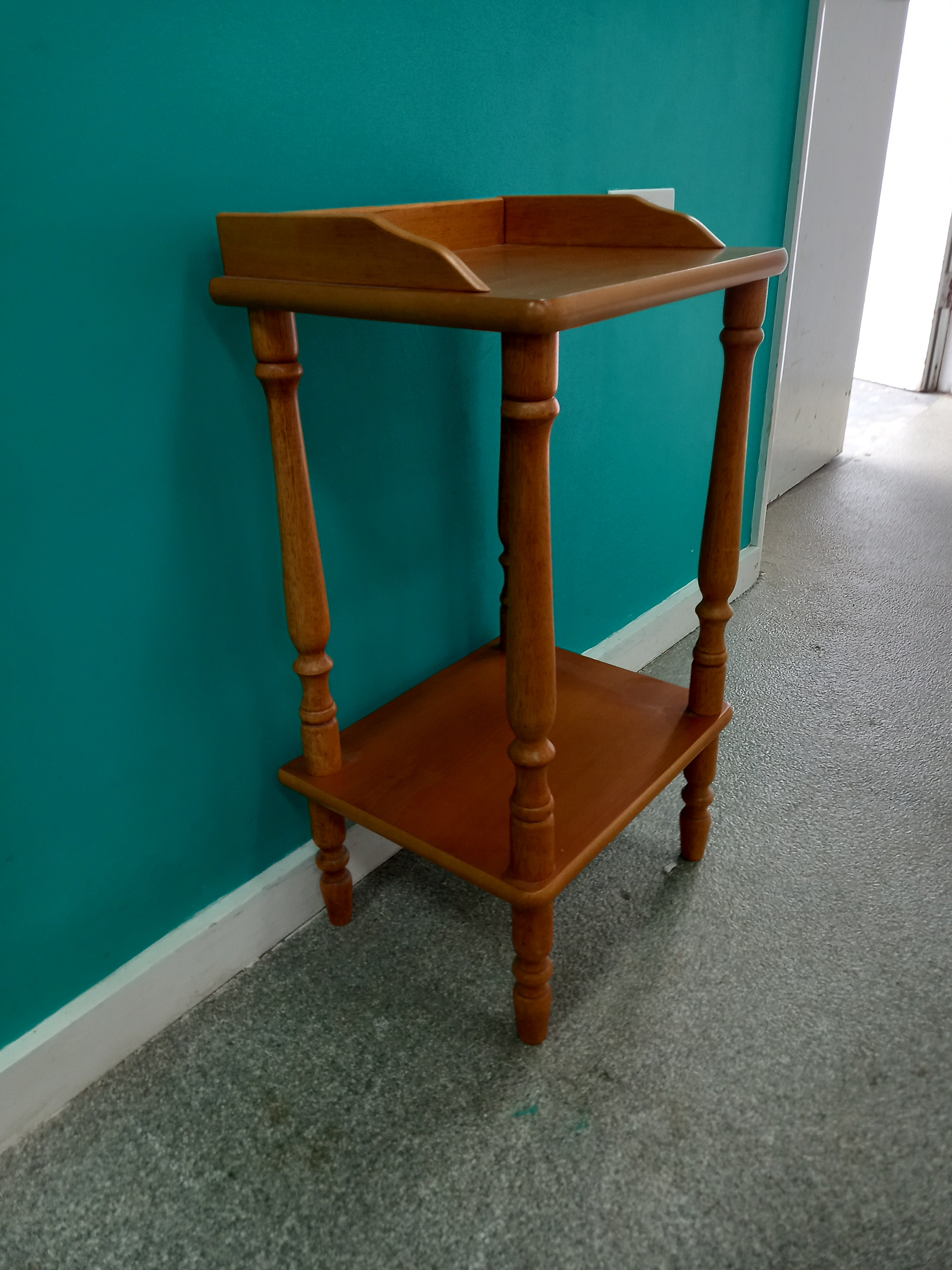 Phone Table (10082605)