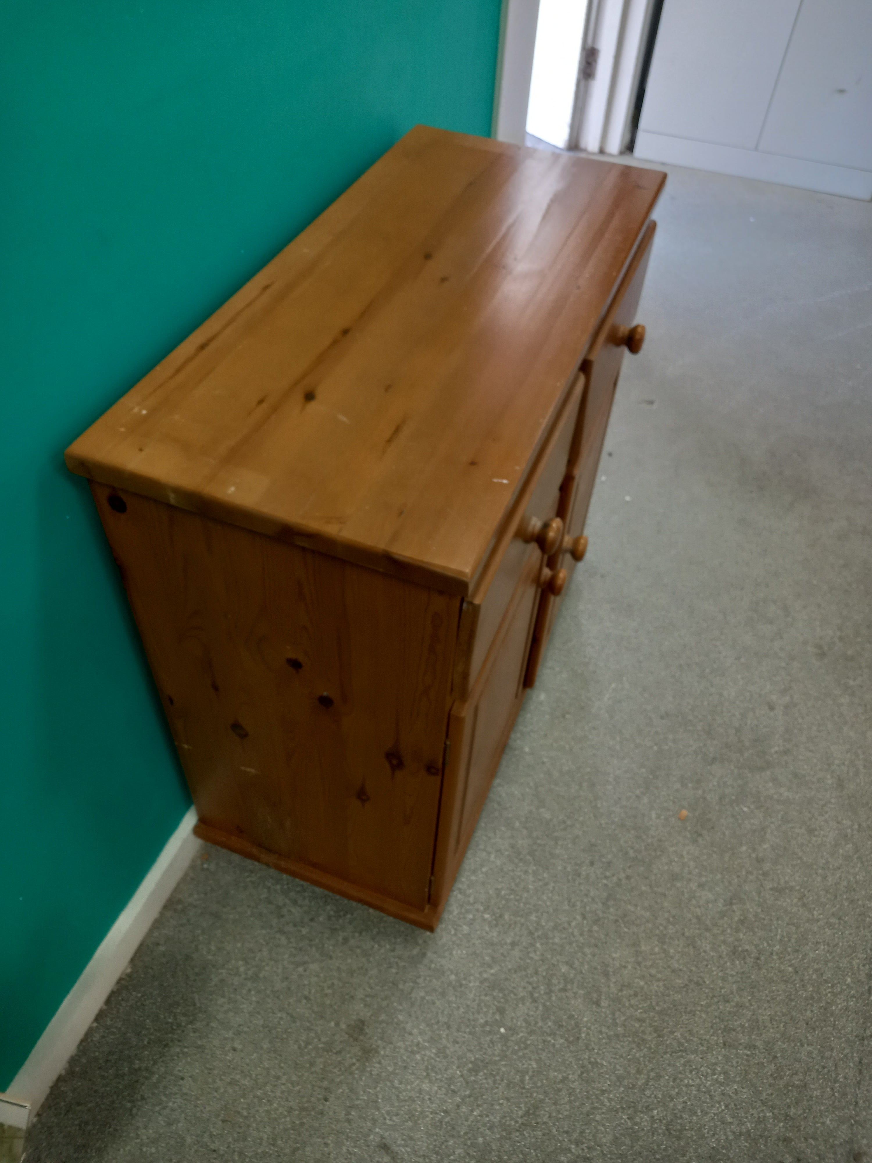 Pine Sideboard Cabinet (10082602)