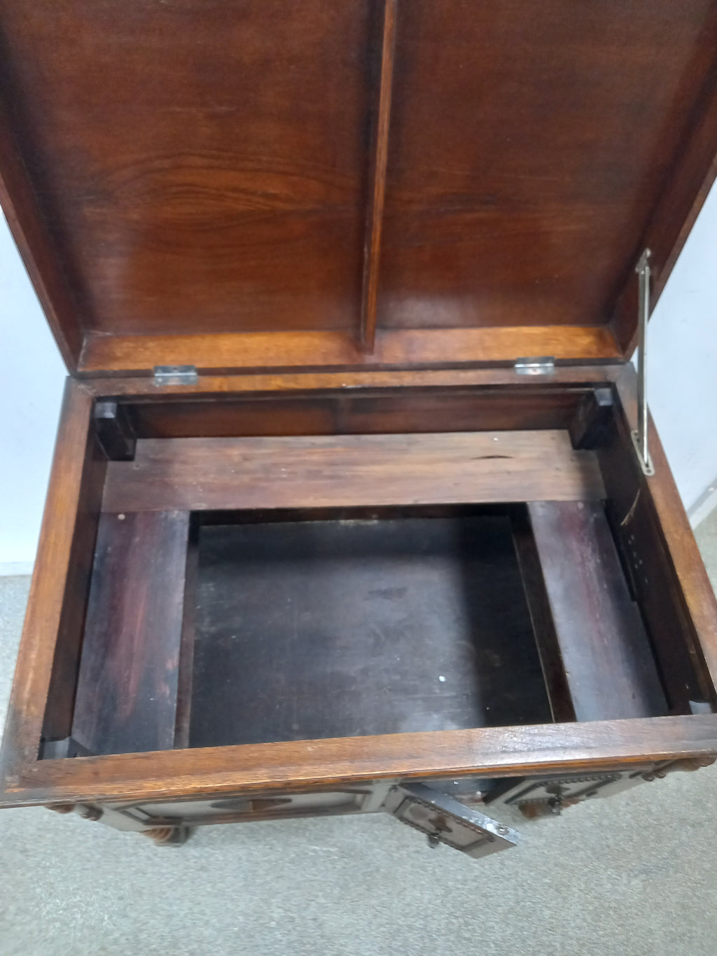 Gramophone Cabinet (20022602)