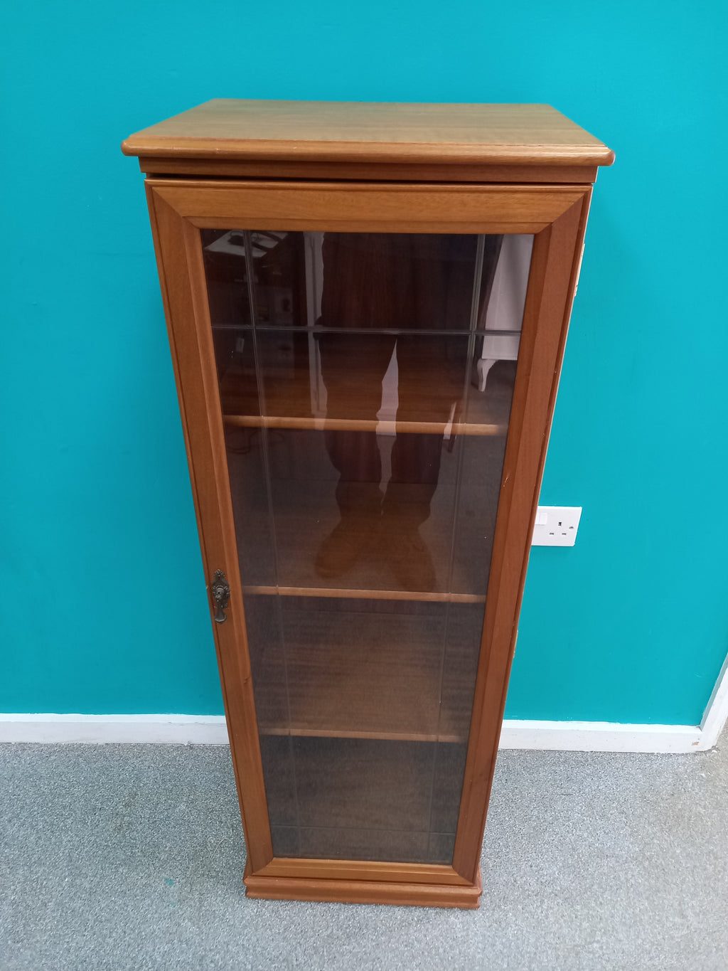 Display Cabinet (24072601)