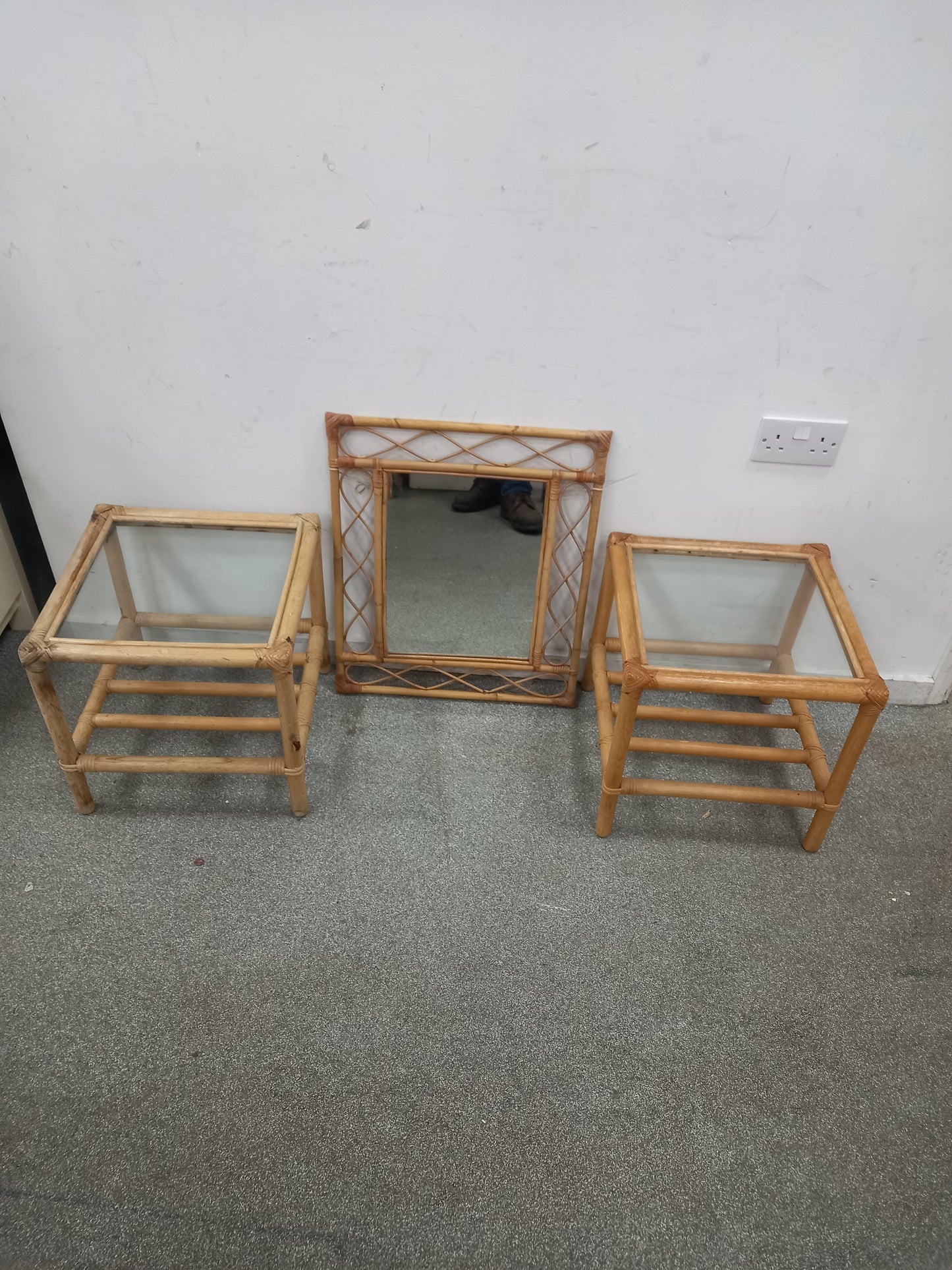 Bamboo Sidetables with Mirror (01122502)