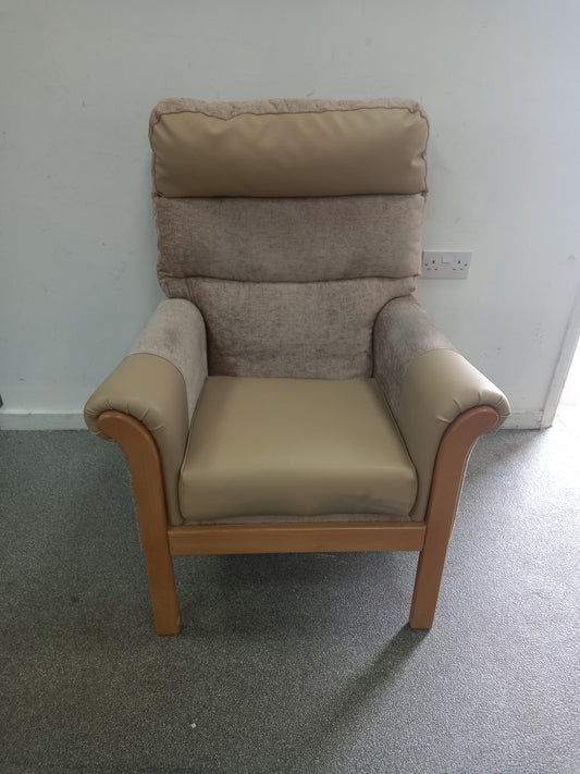 Armchair (080803)
