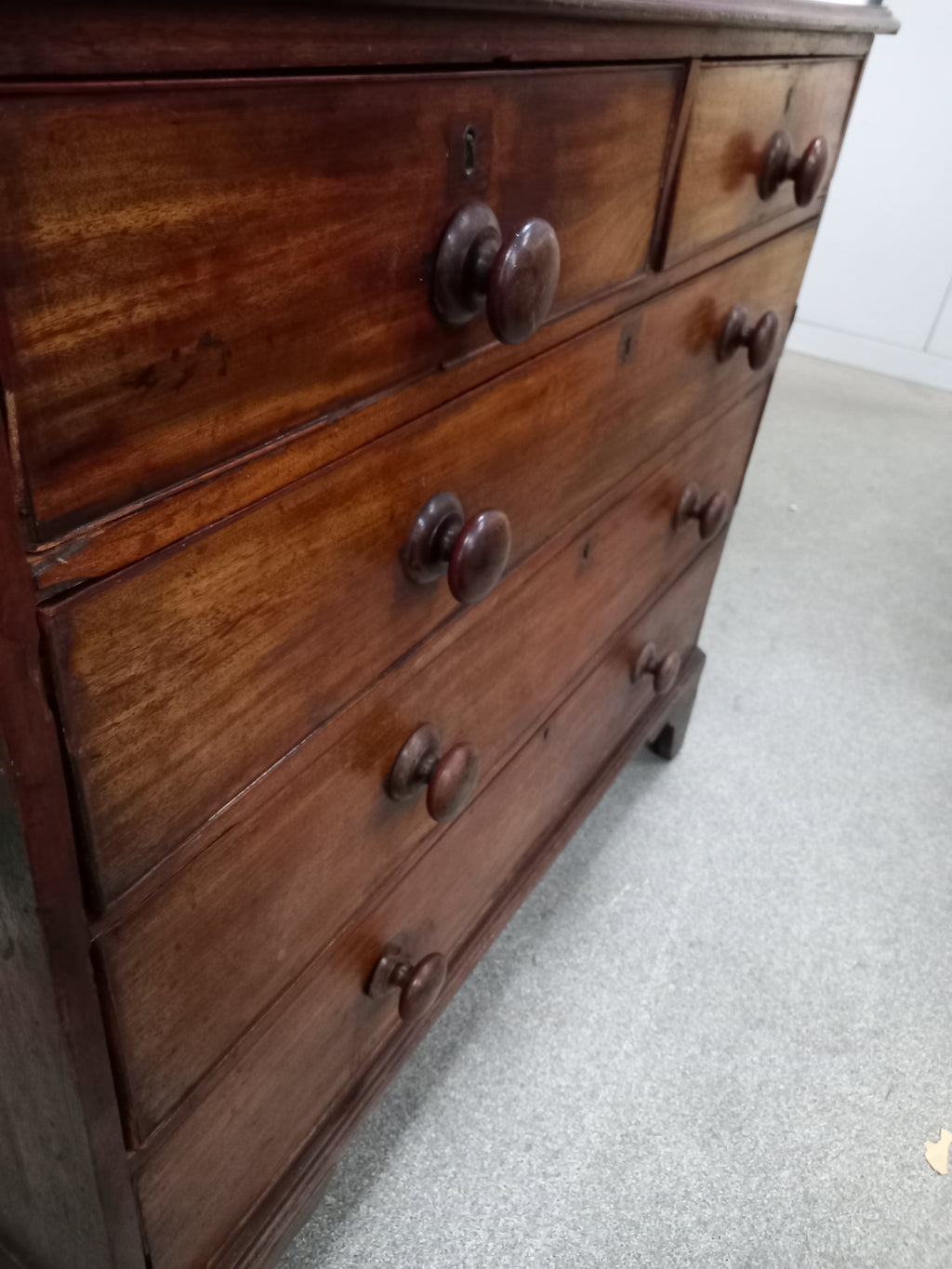 Chest Of Drawers (18052602)