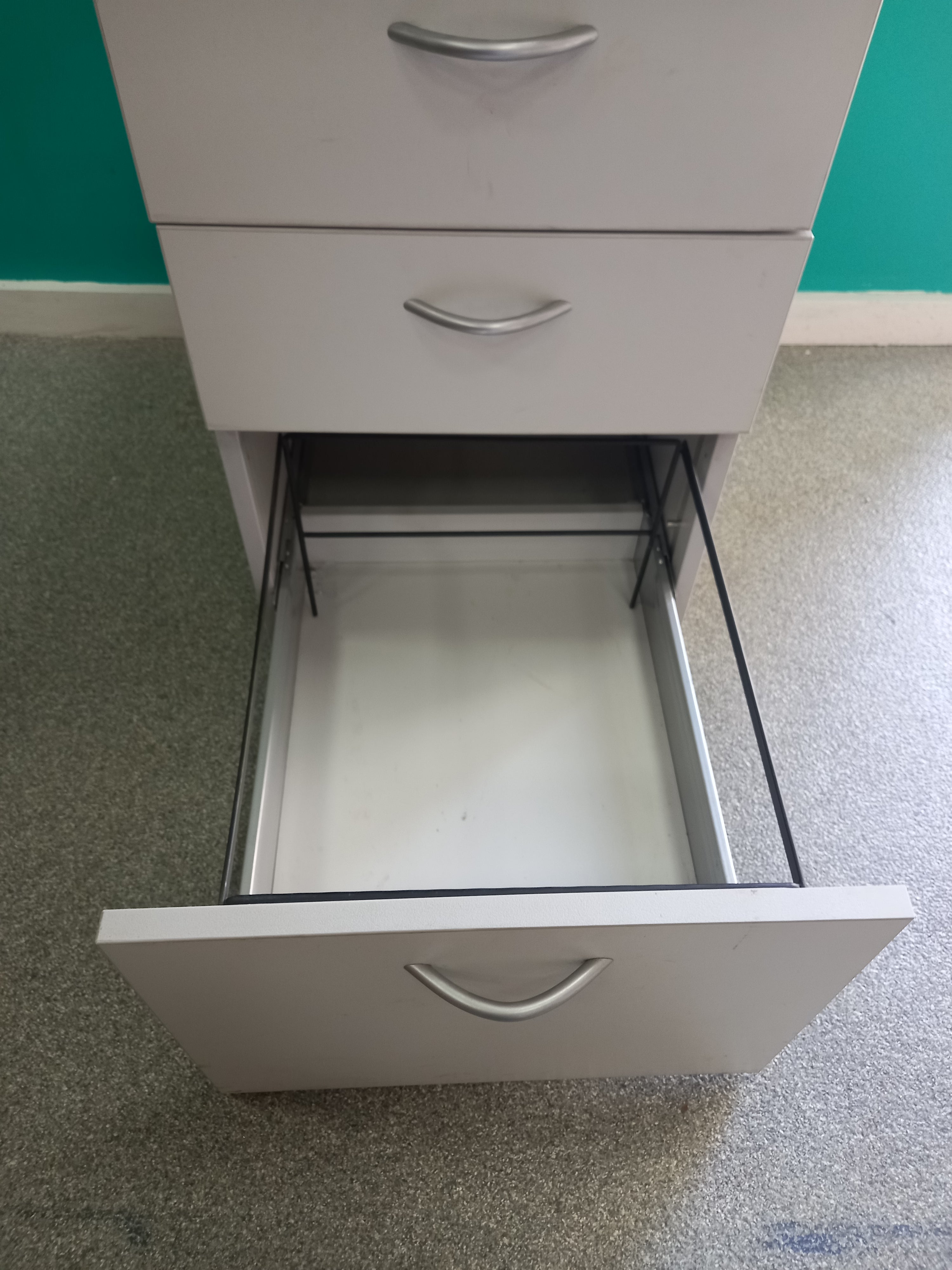 Filing Cabinet (01072603)