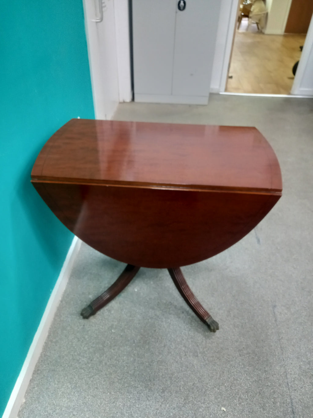 Dropleaf Table (30102512)