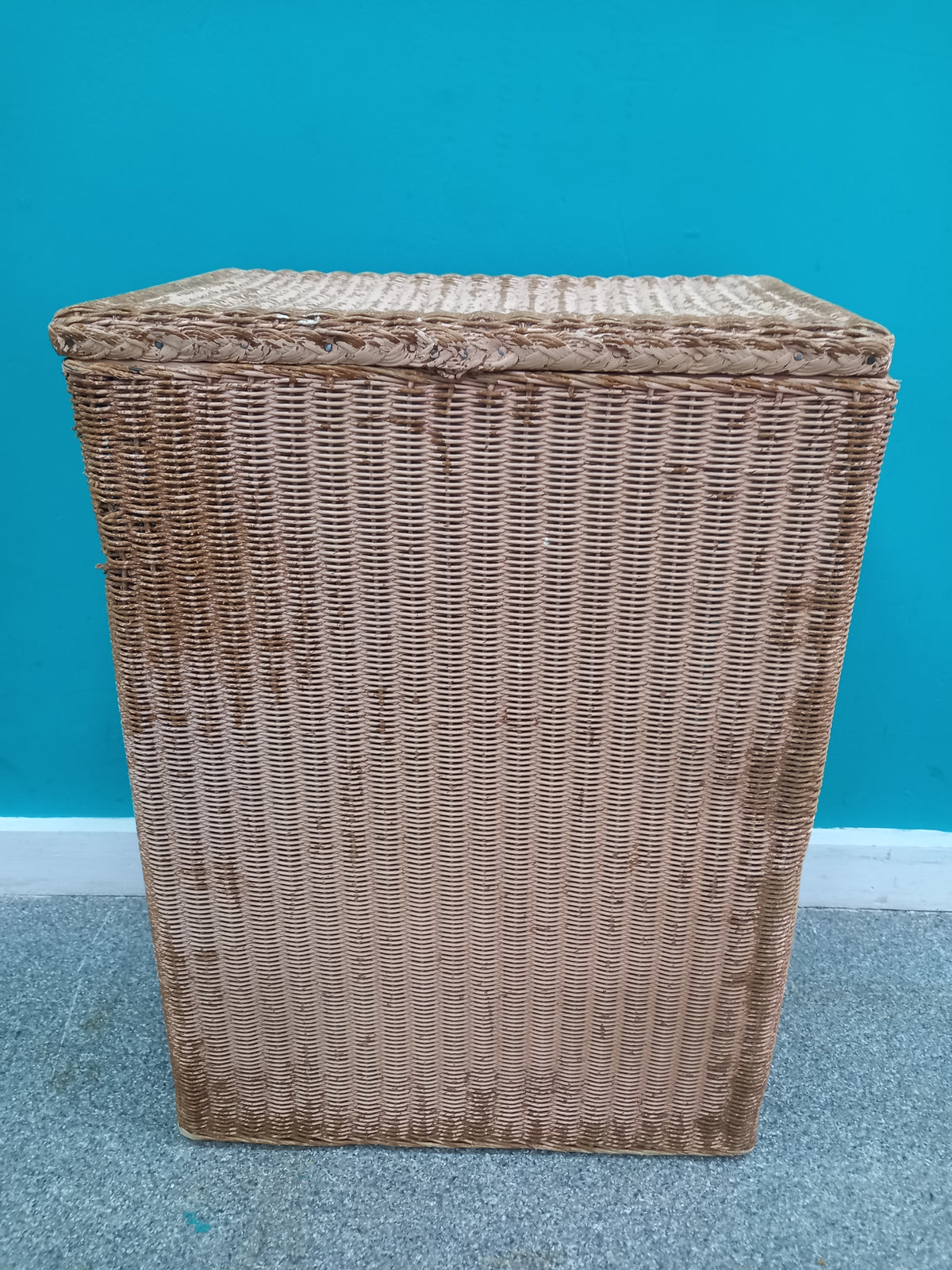 Lloyd Loom Laundry Basket (15102603)