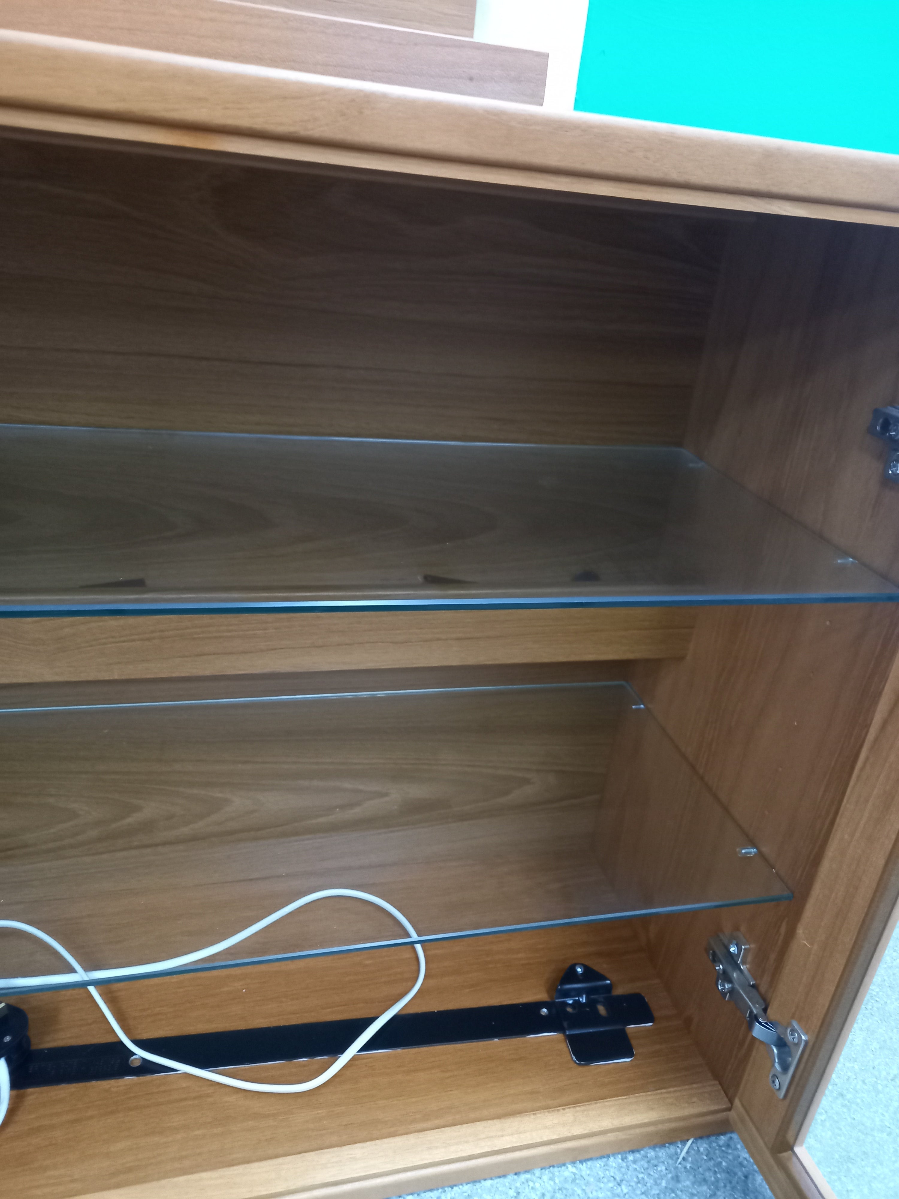 Display Case and Shelving Unit (06082607)