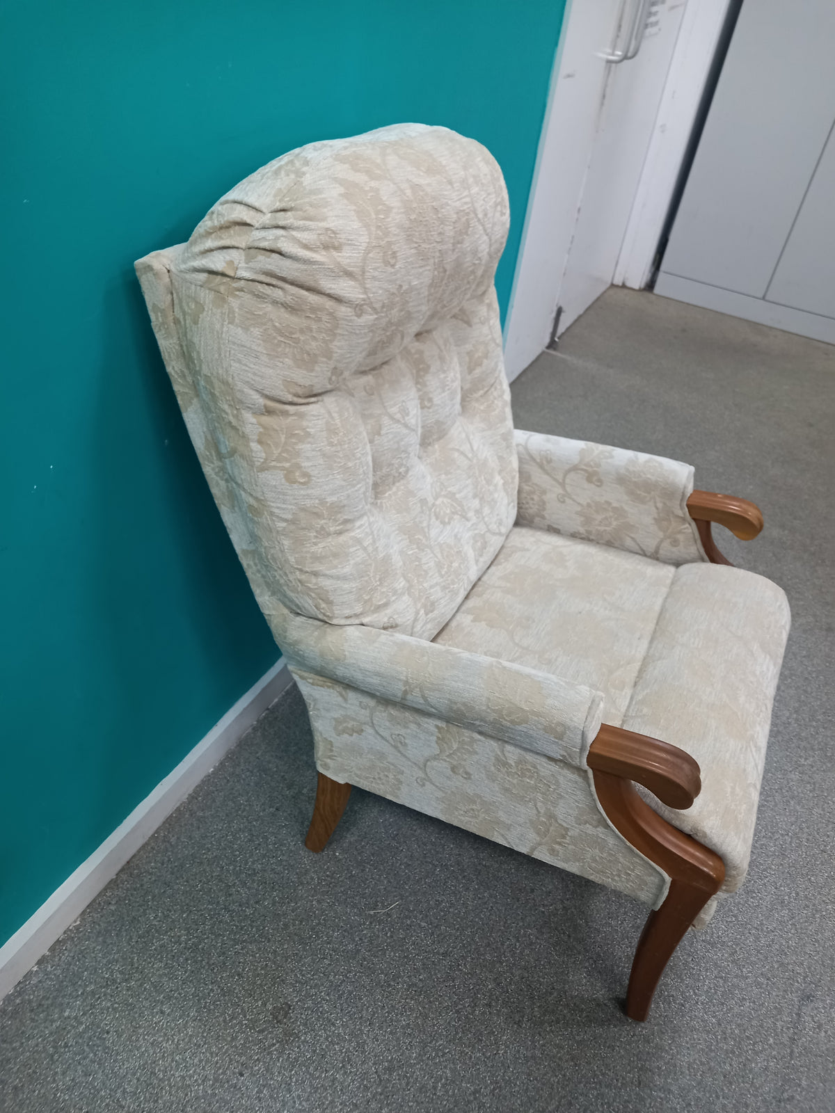 Armchair (18092604)