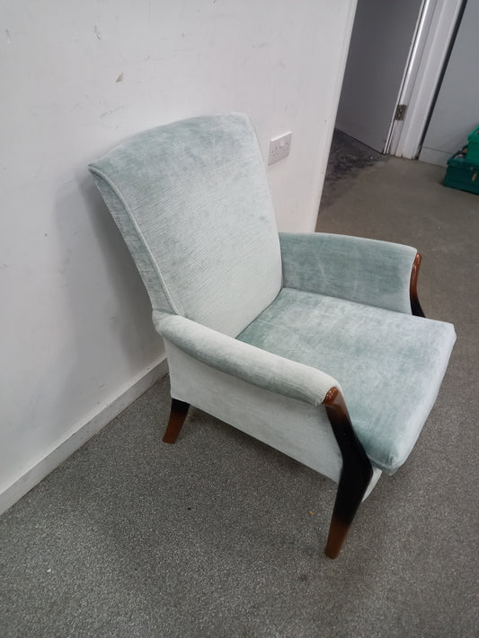 Armchair (120801)