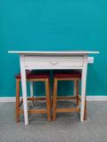 Small Table And Chairs (18092603)